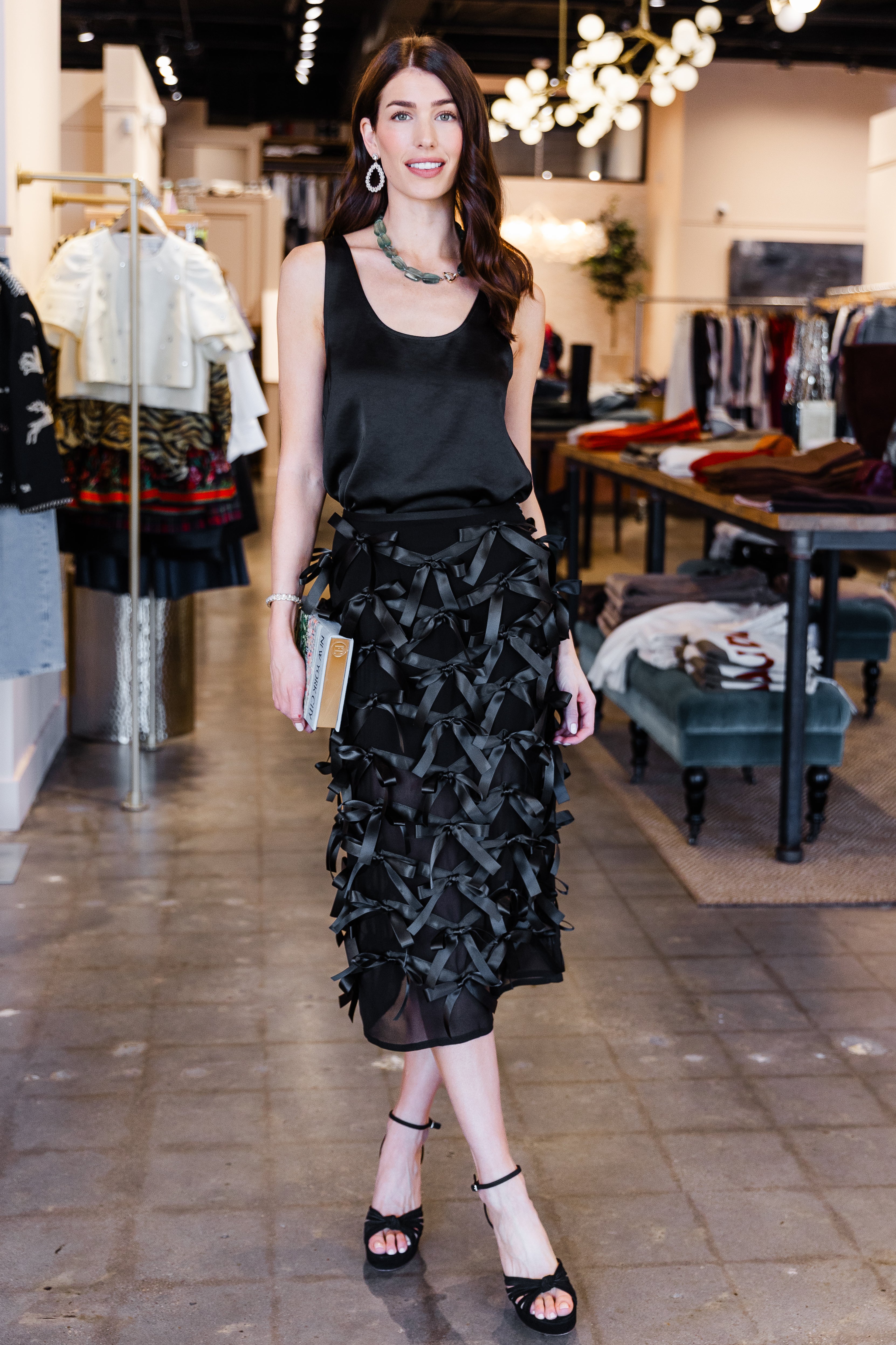 Isola Scoopneck Tank - Black