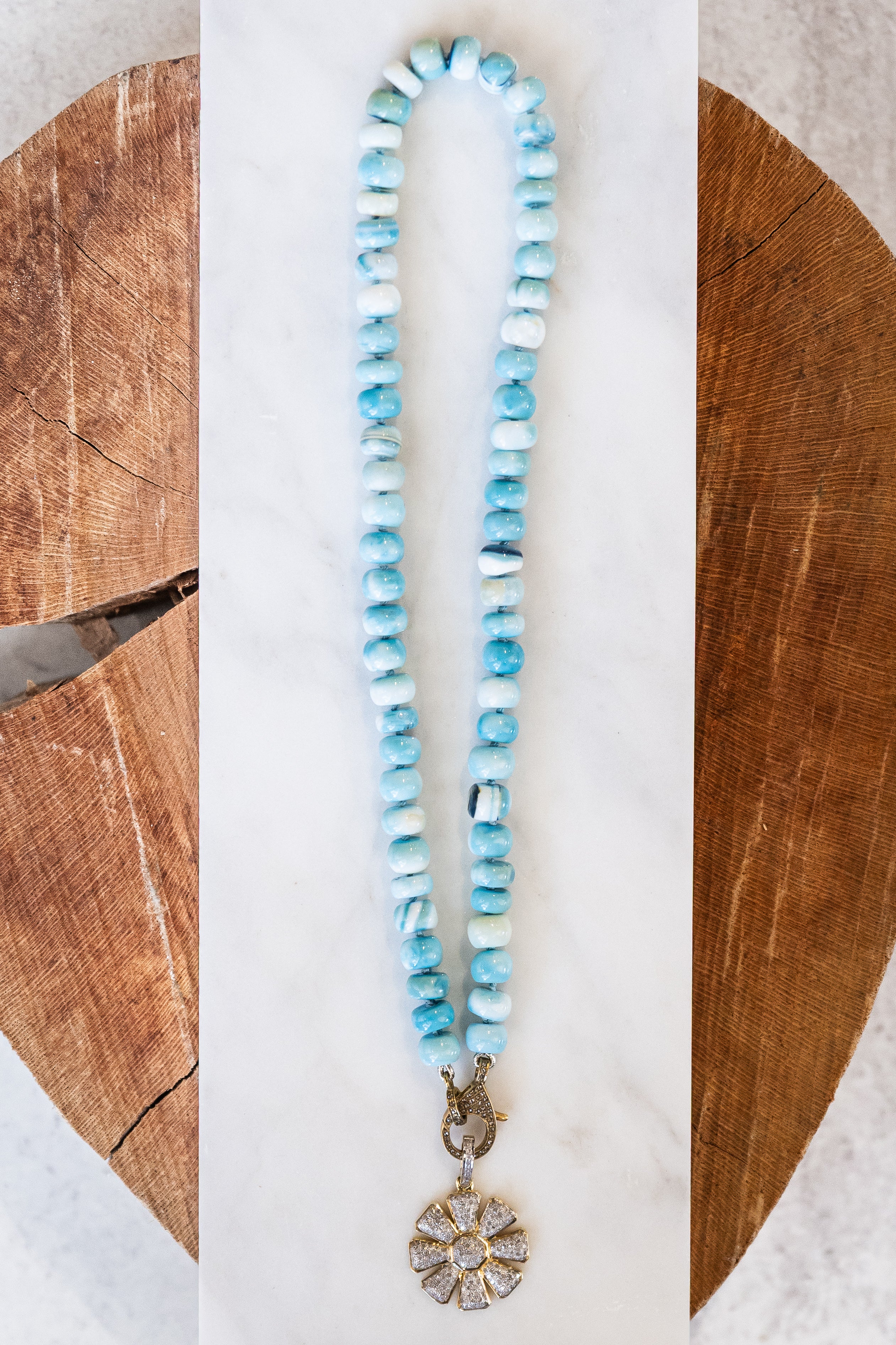 Small Pave Diamond Flower Pendant (y10558)