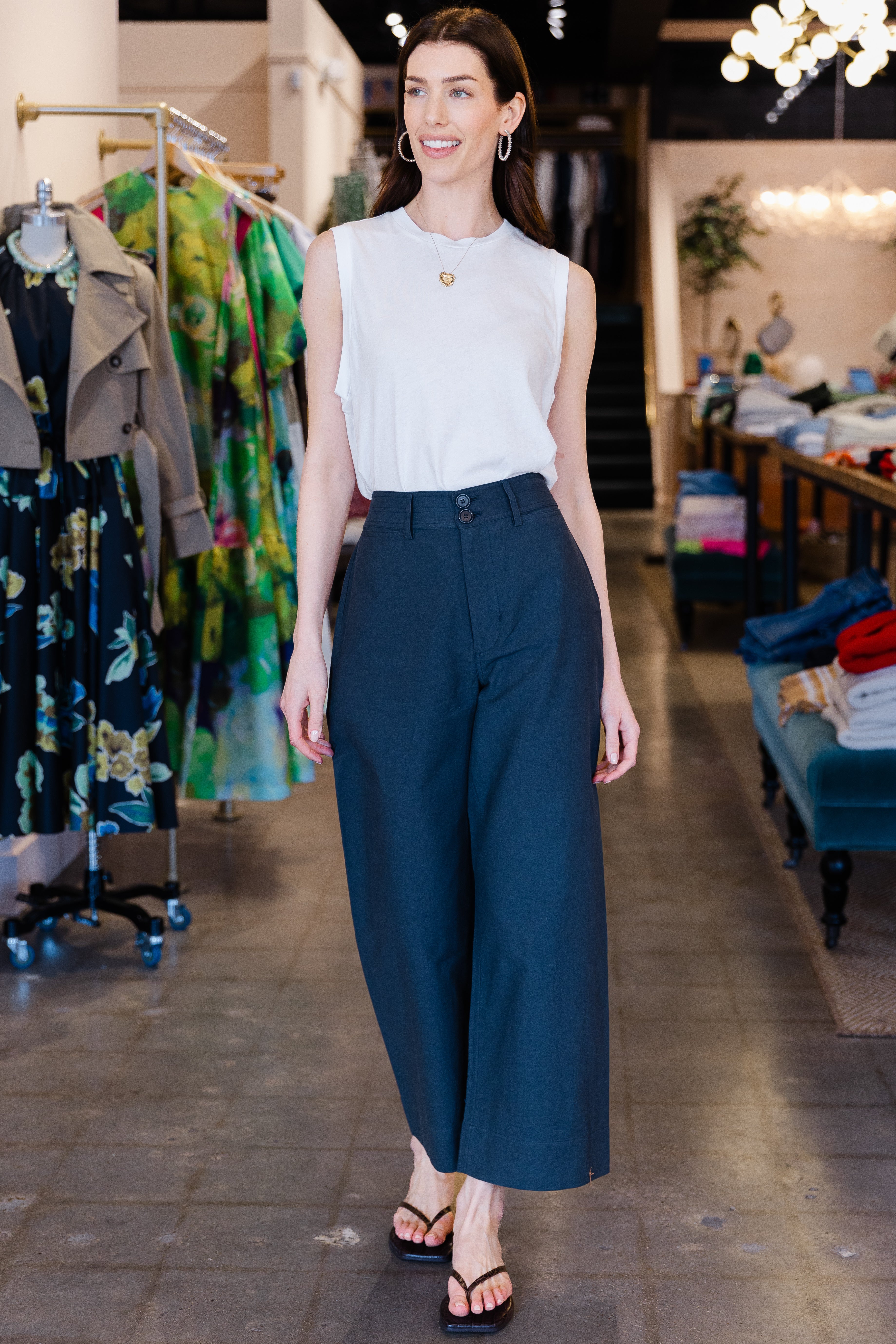 Classic Merida Pant - Navy