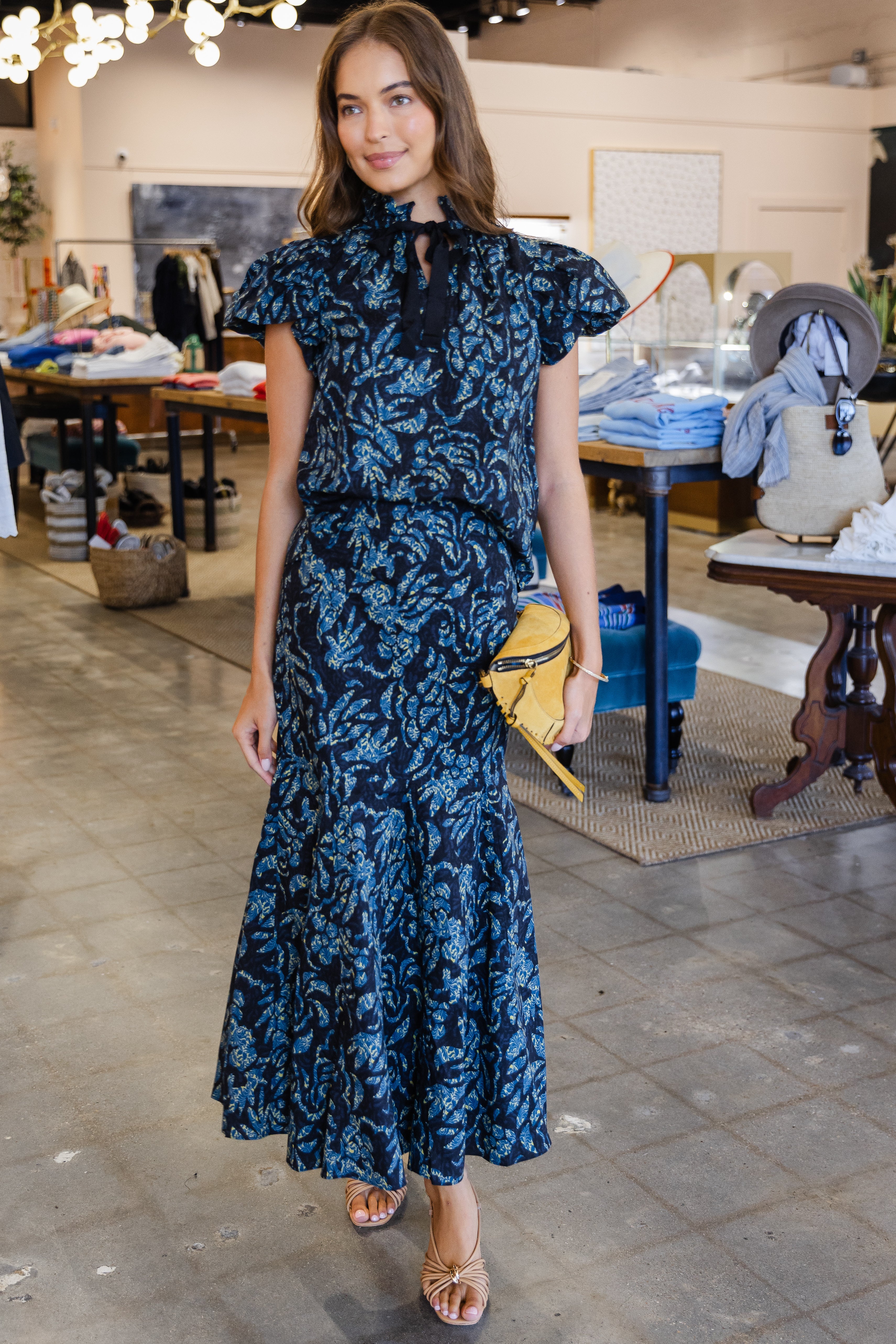 Clarisse Trumpet Midi Skirt - Midnight