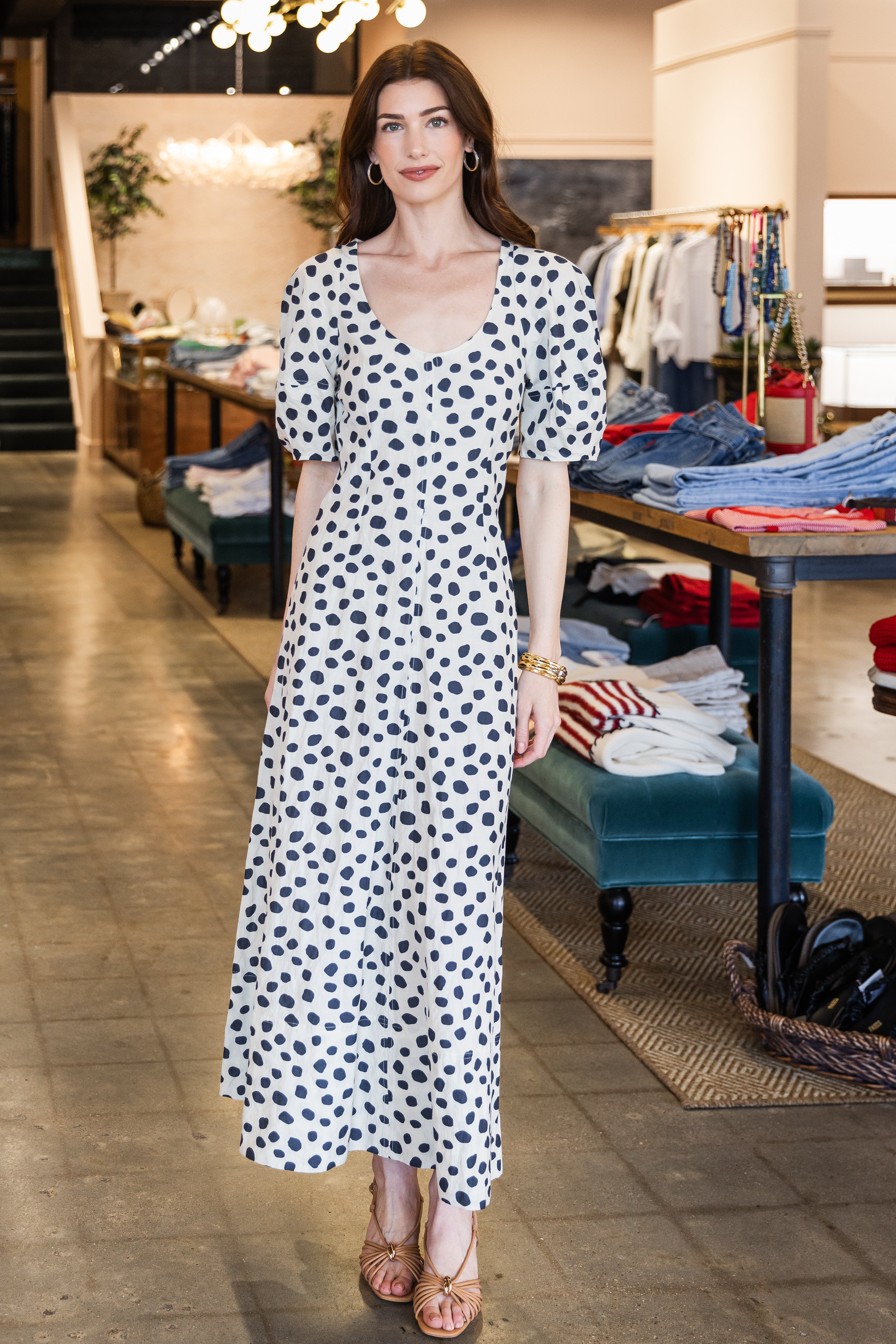 Anni Scoop Maxi- Yayoi Black & White