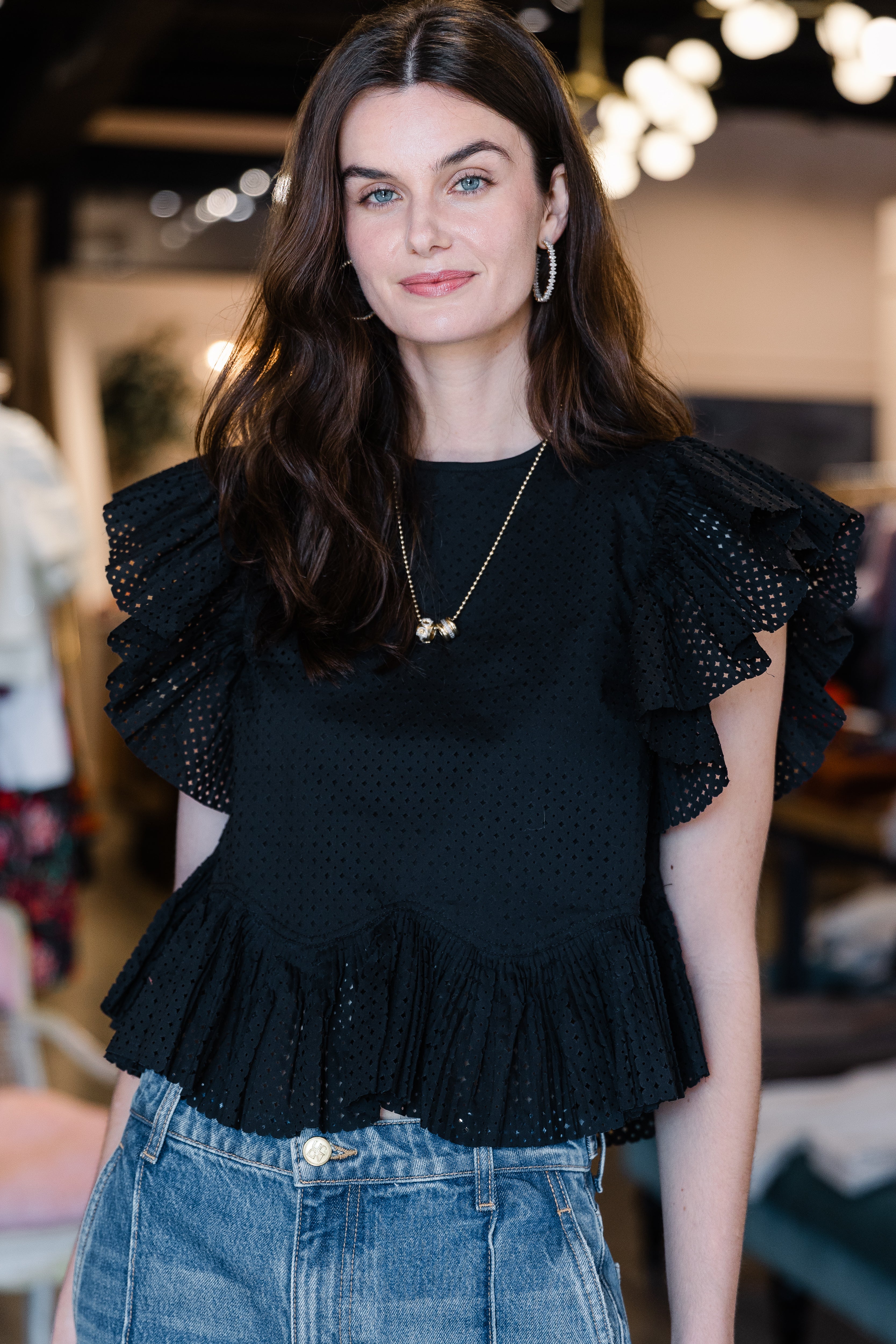 Veasna Flutter Sleeve Top - Noir