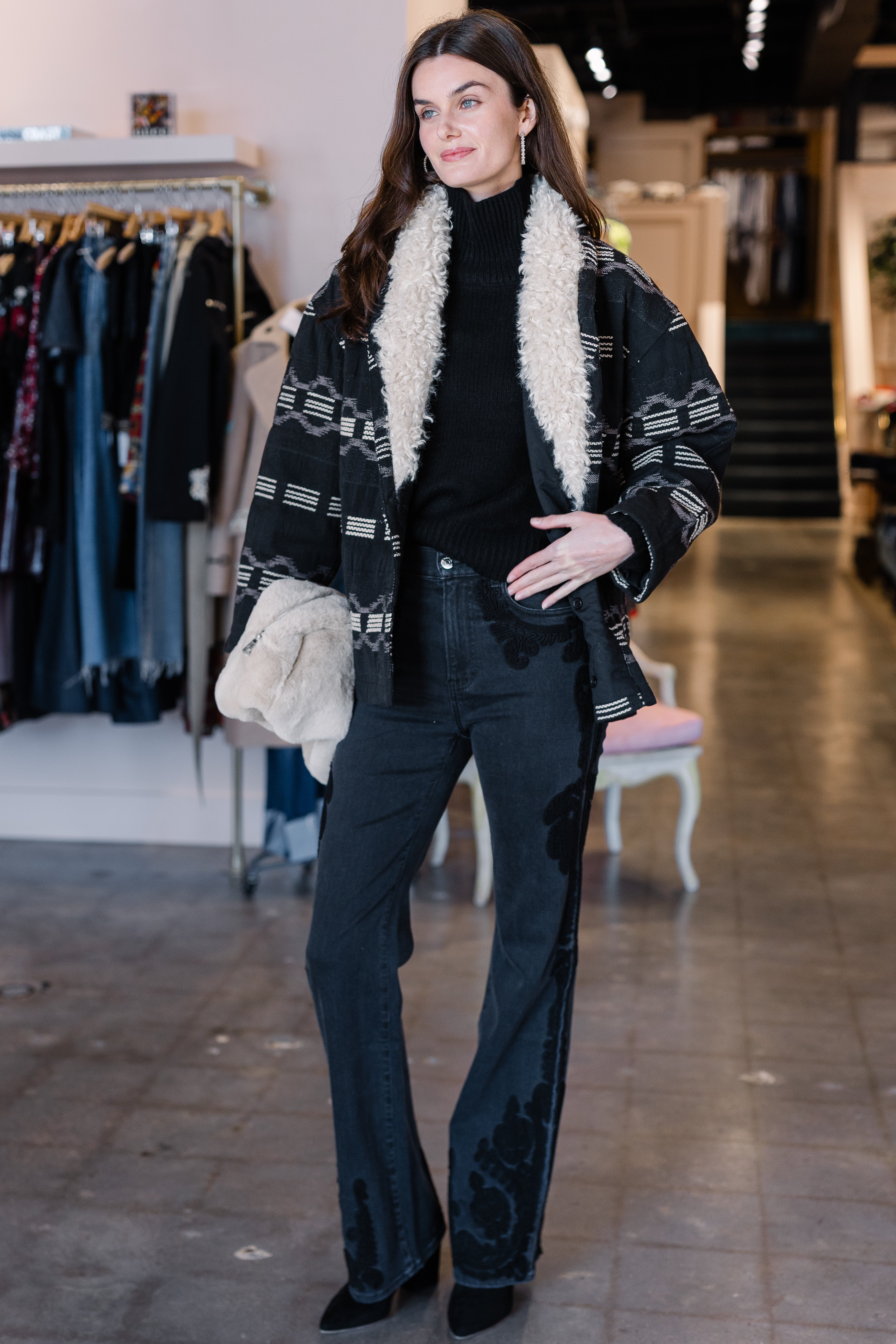 Qayla Wavy Jacquard - Faded Black