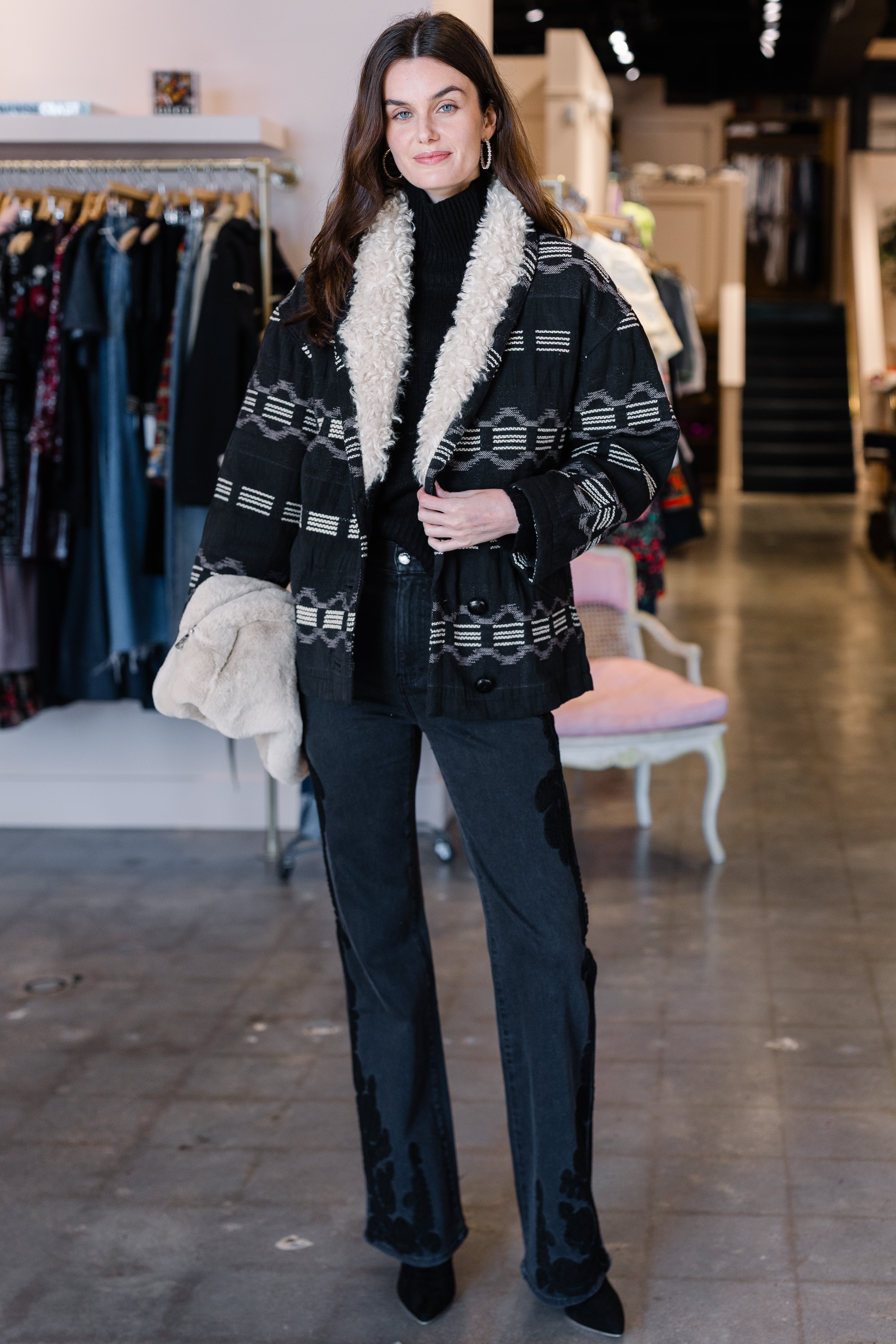 Qayla Wavy Jacquard - Faded Black