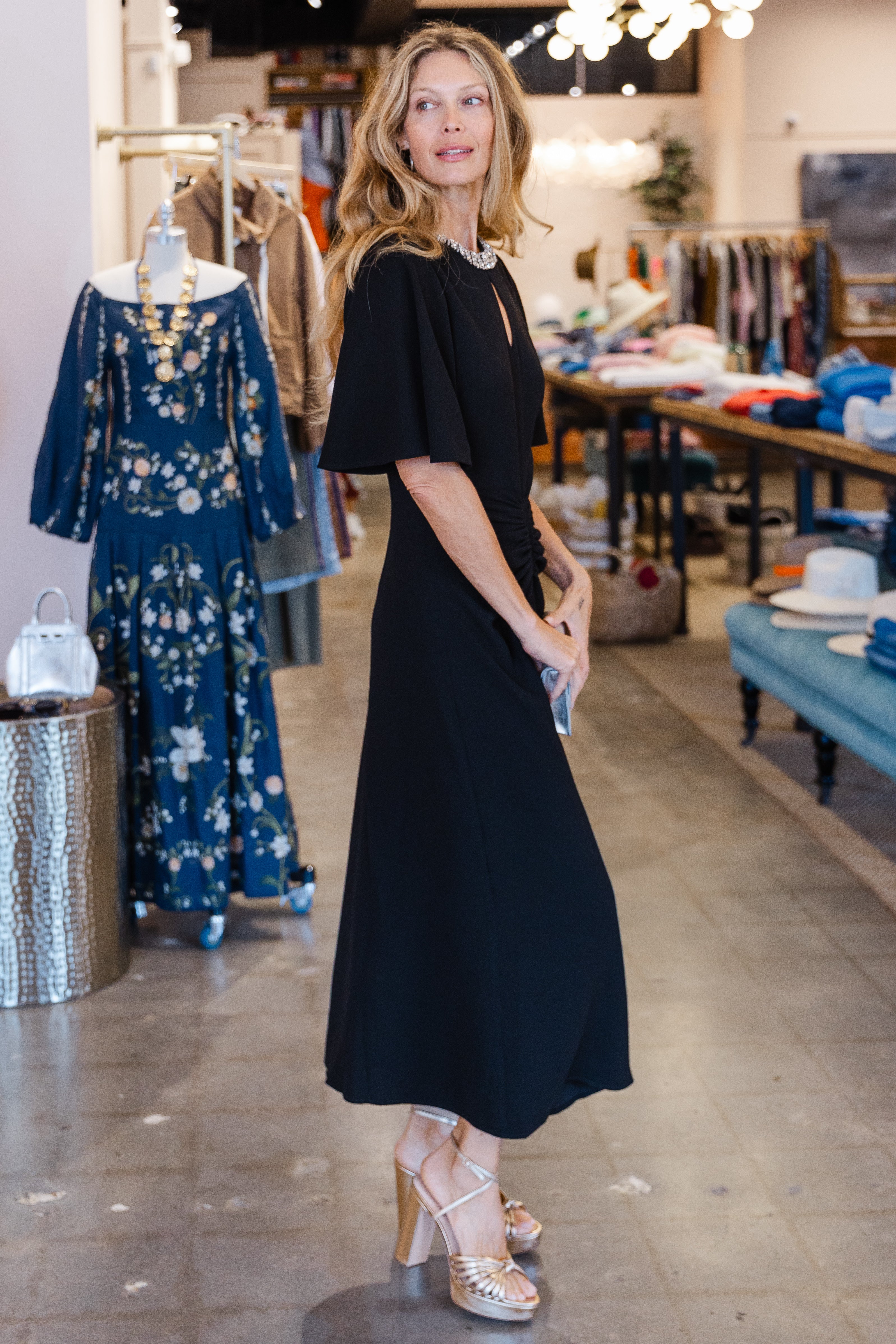 Noemie Midi - Black