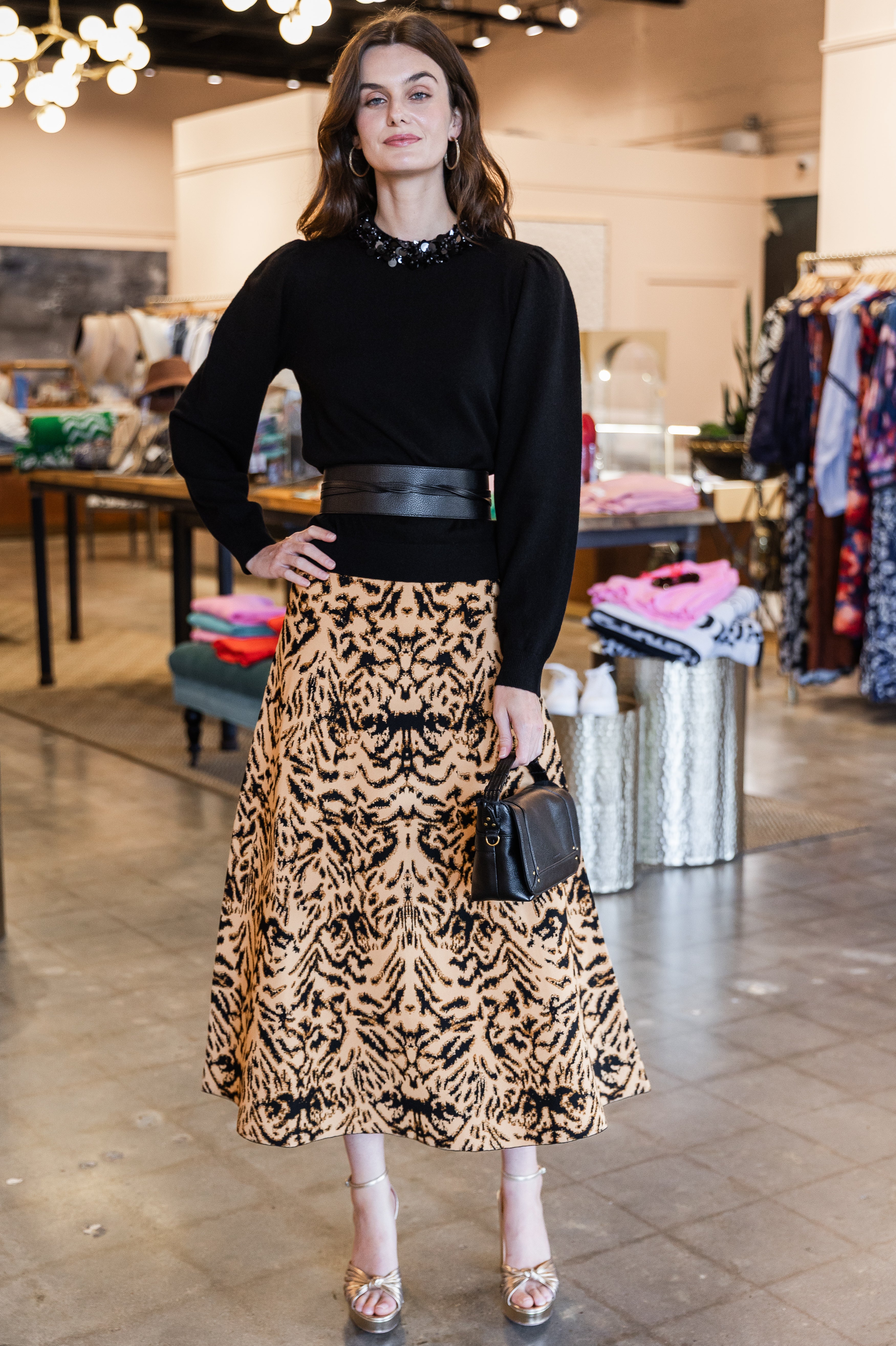 Kalani Embroidered Cashmere Long Sleeve Pullover - Noir