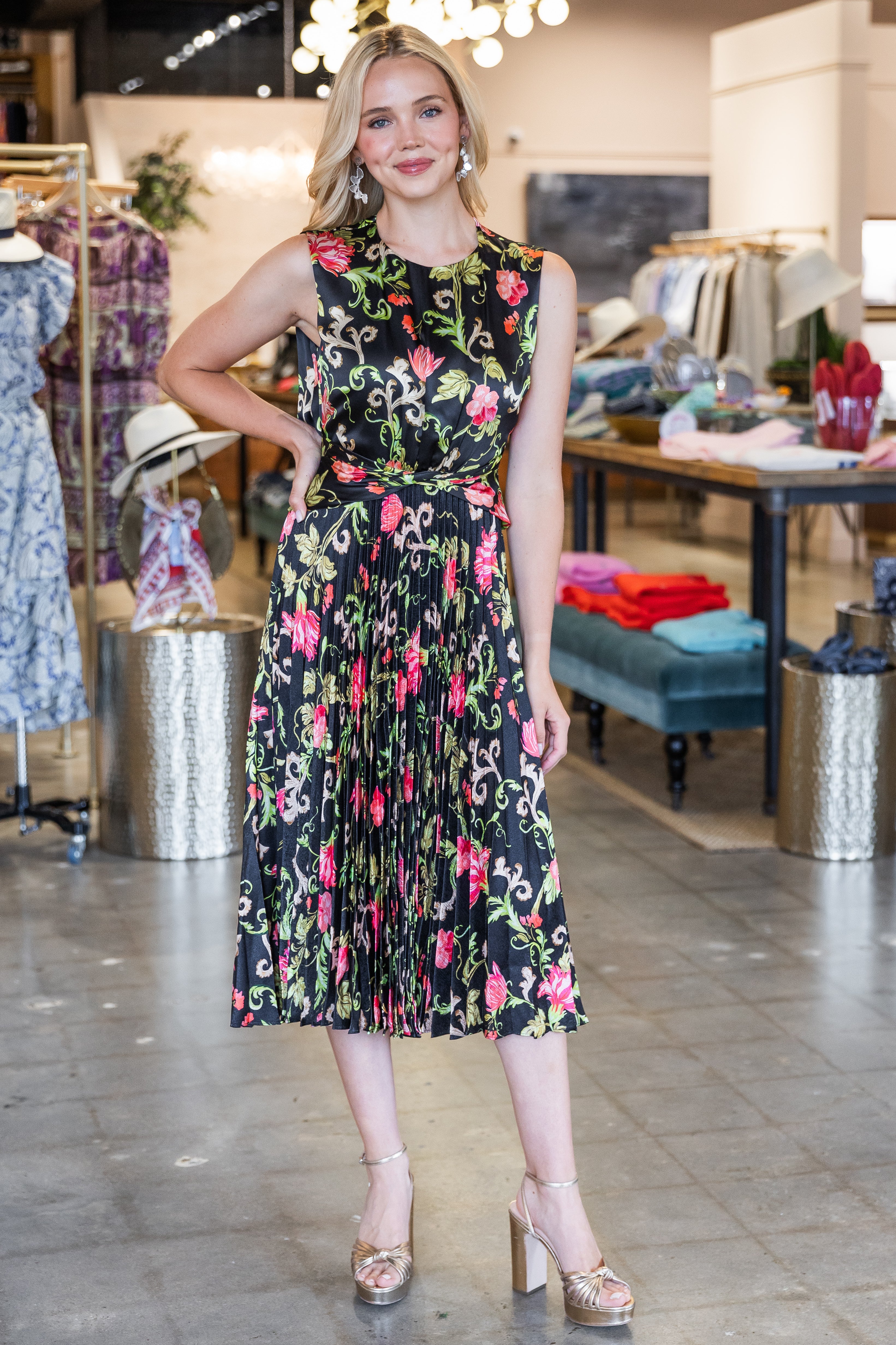 Gwen-B Dress - Mandevilla Noir