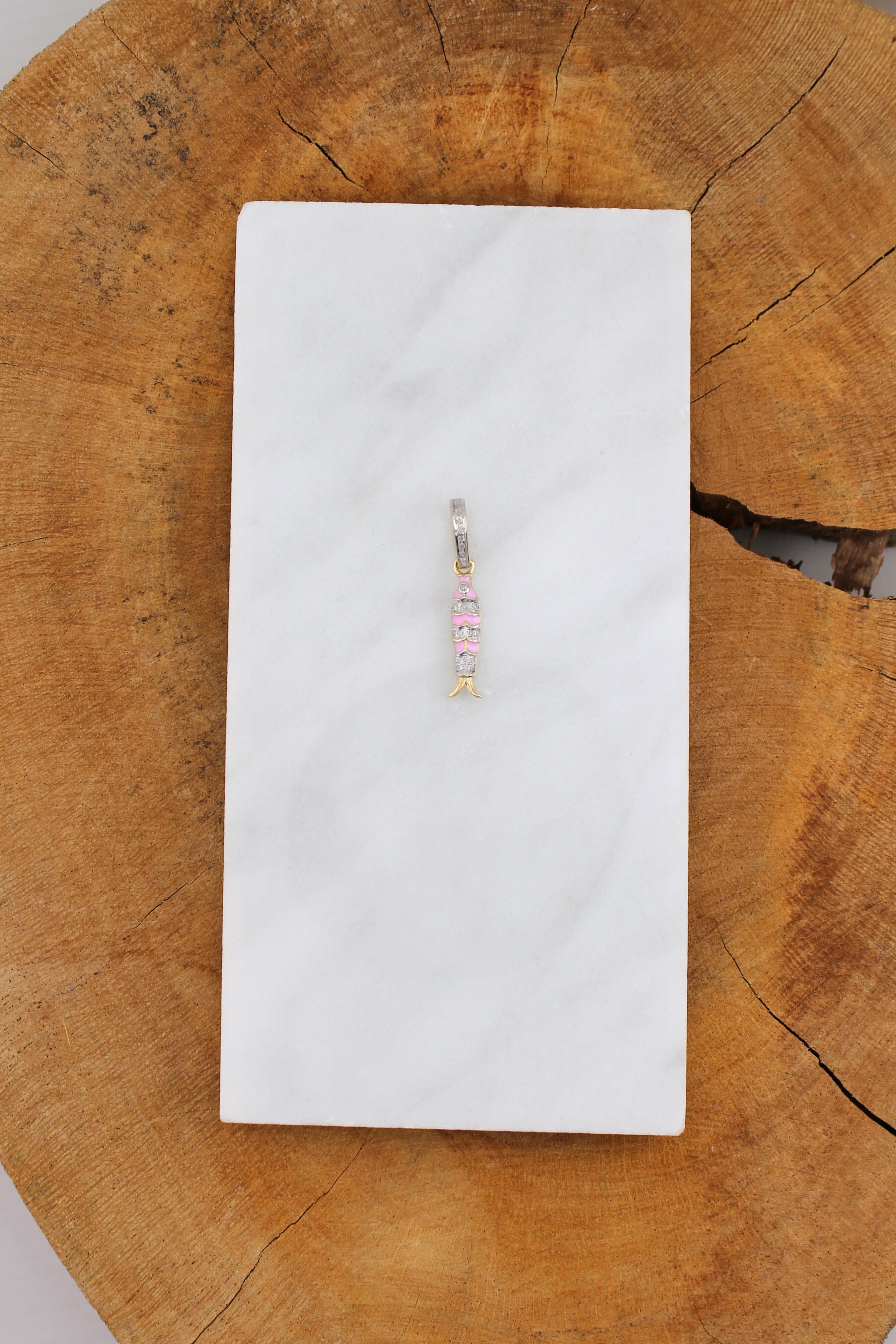 Pink Enamel Baby Fish (y10843B)