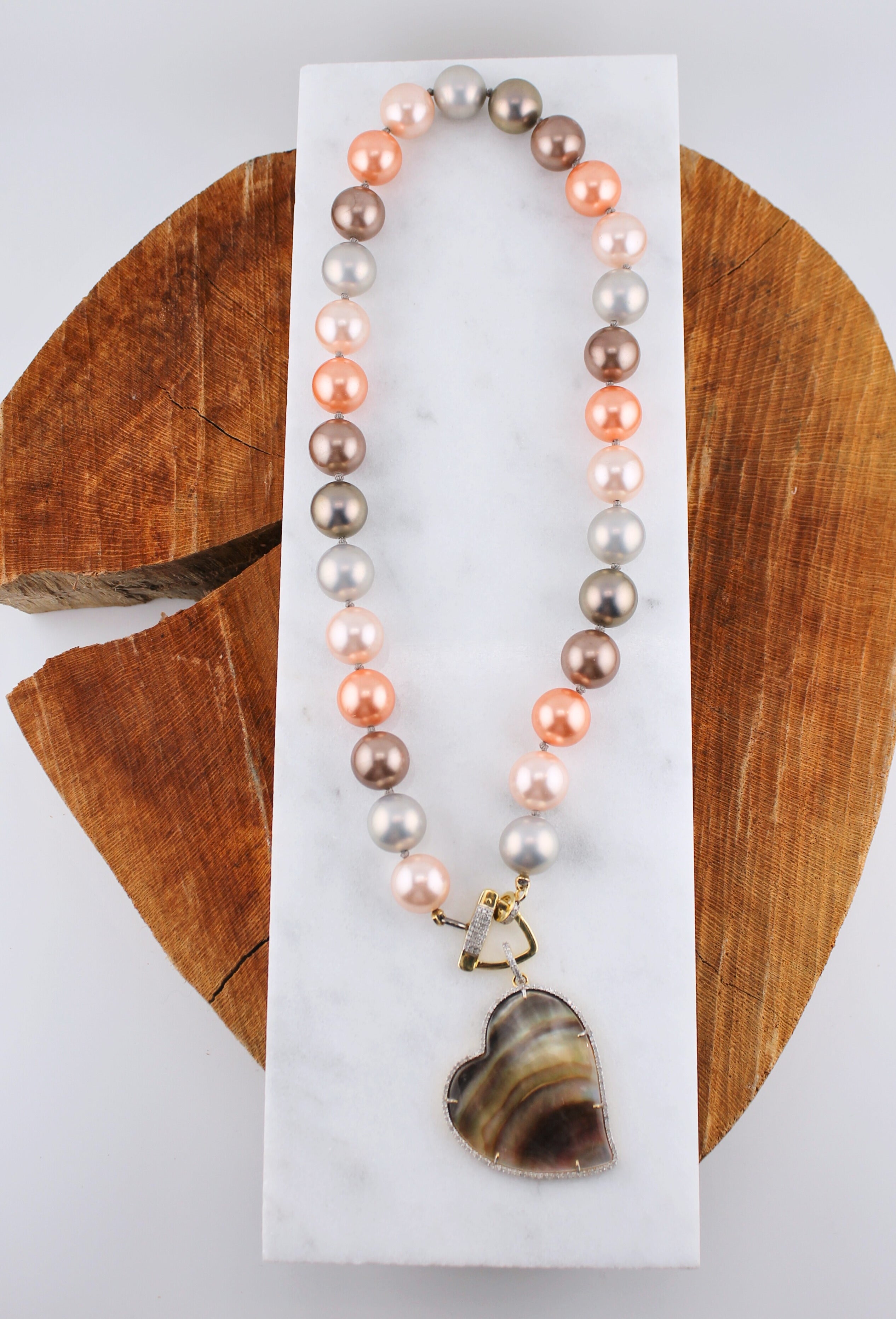 Multicolor Mother of Pearl Beaded Necklace (y10691B)