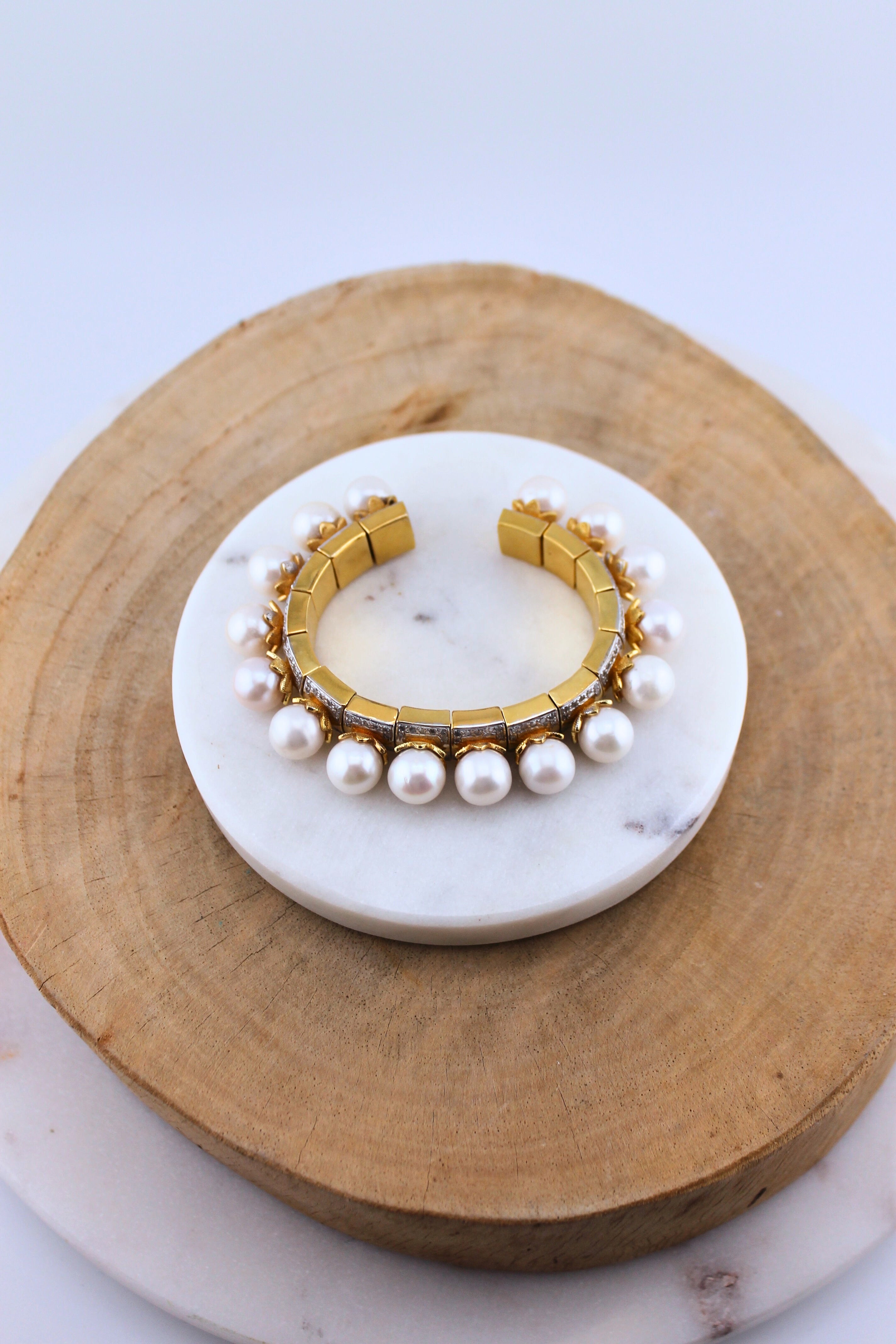 Pearl Cuff (y10795B)