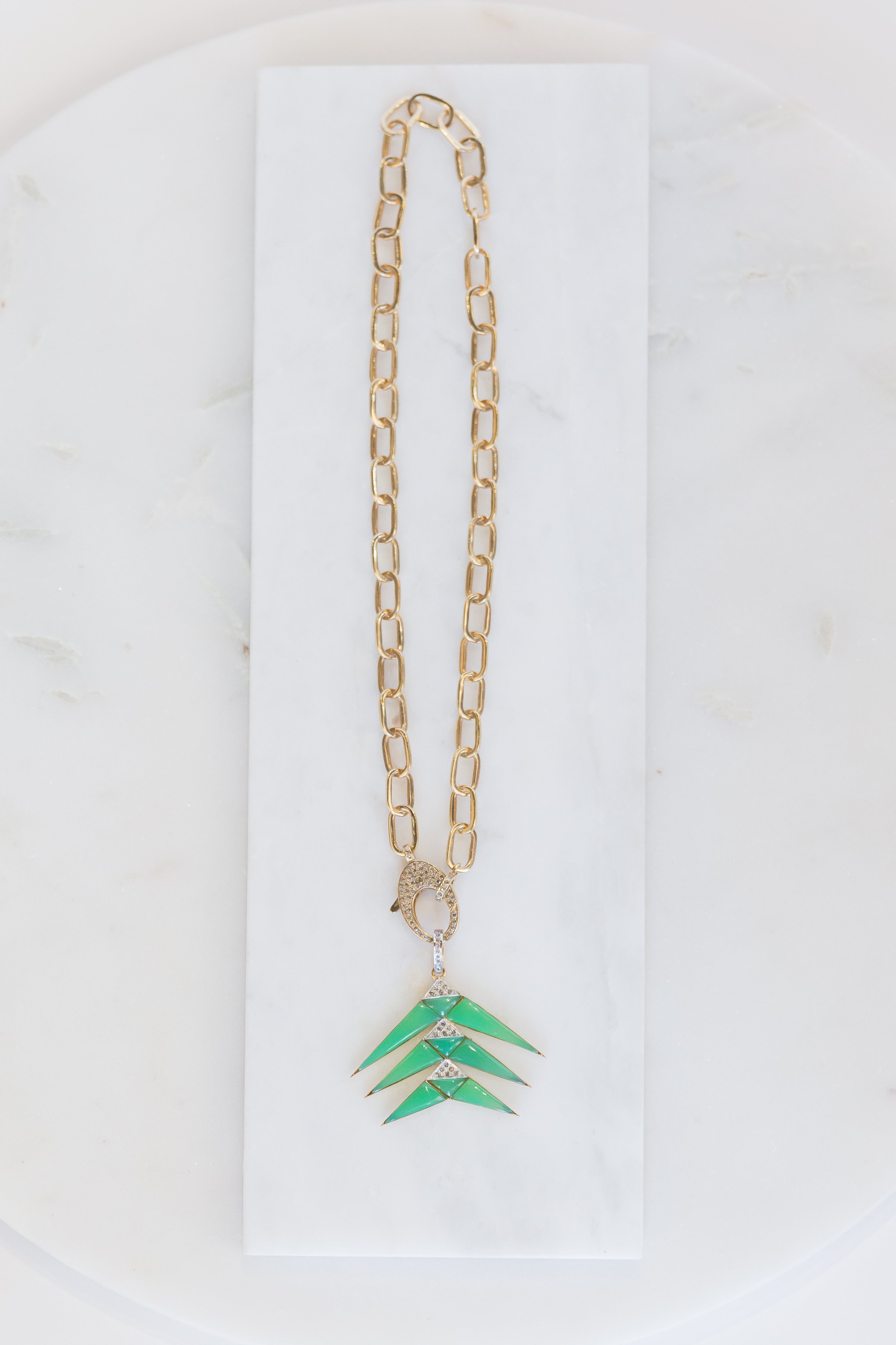 Jade Green Tiered Arrow Pendant (y10373B)