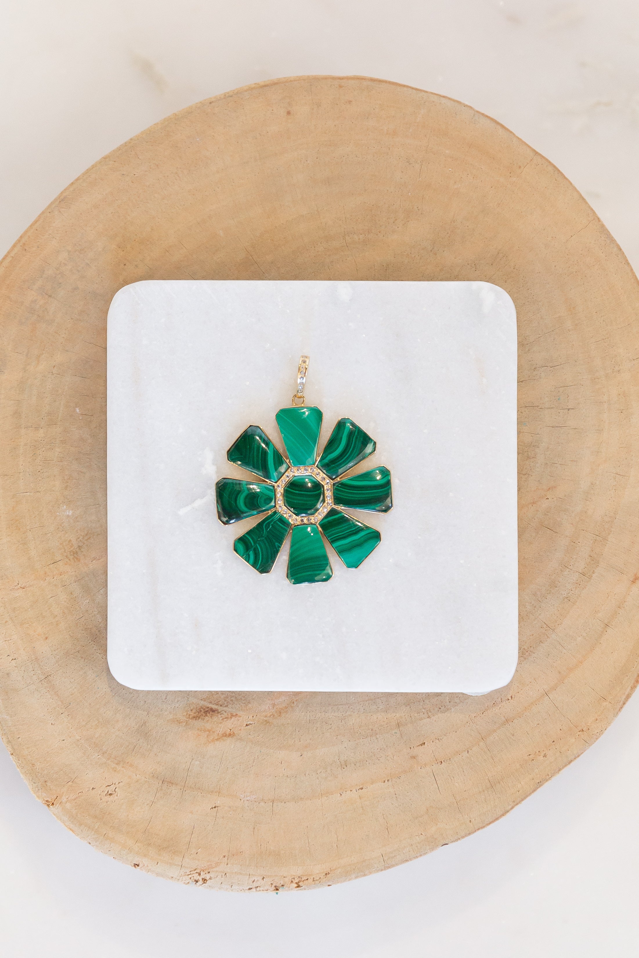 Malachite Flower Pendant (y10377B)