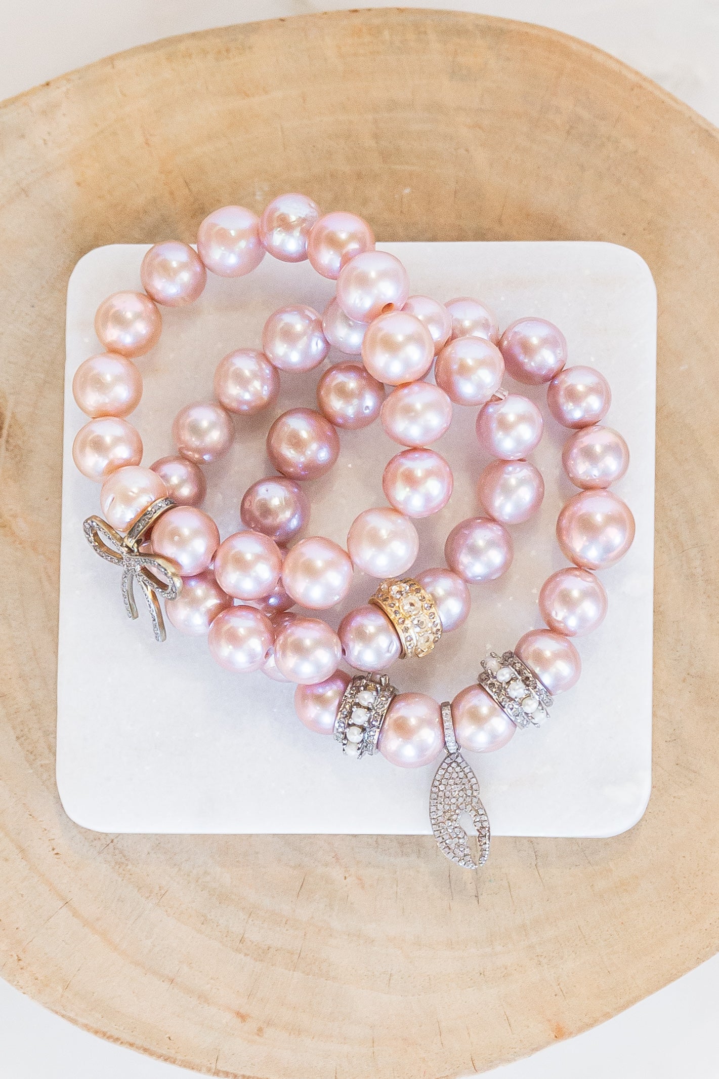 Pink Edison Pearl Bracelet w/ Bow (y10387b)