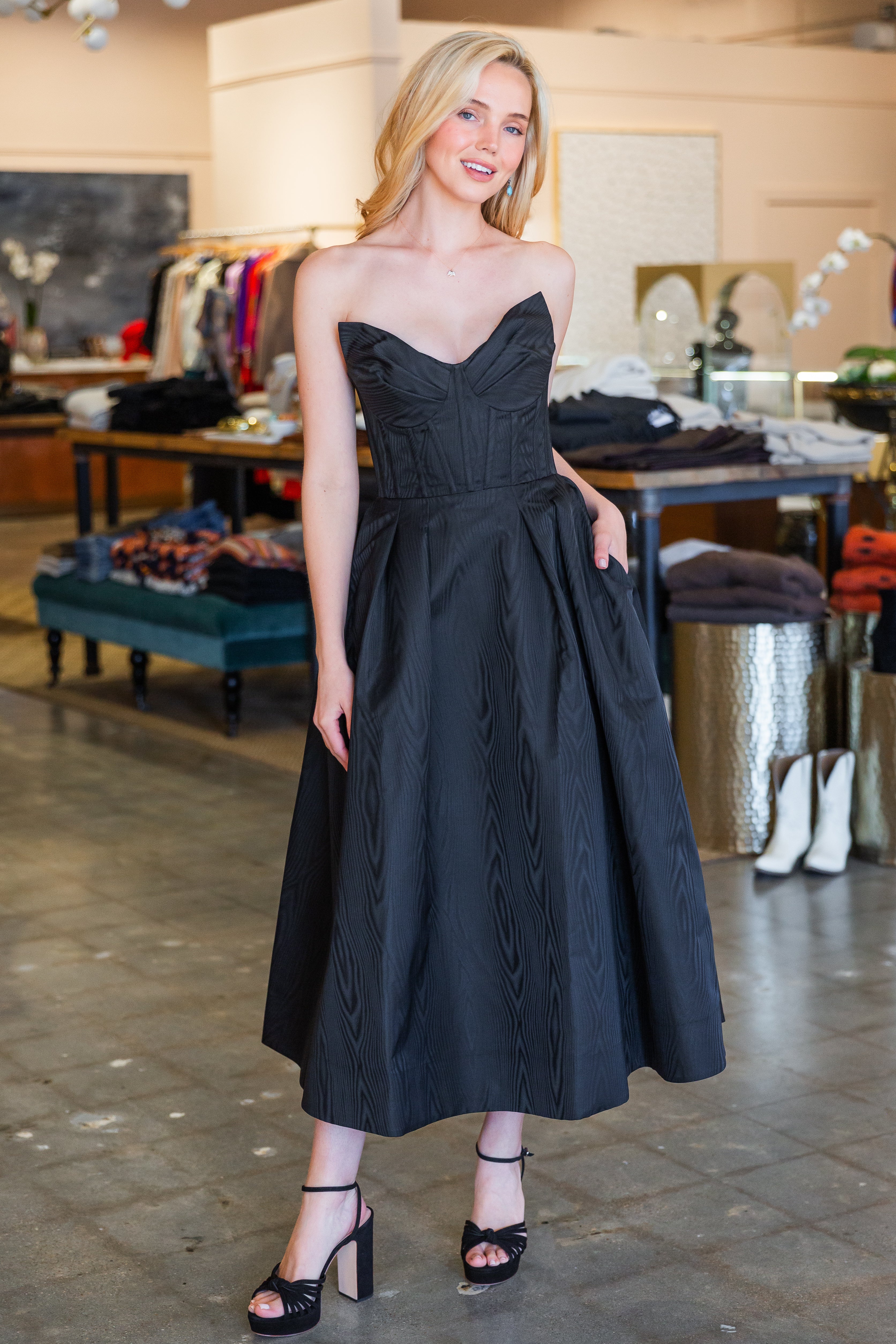 Luiza Strapless Midi Dress - Black