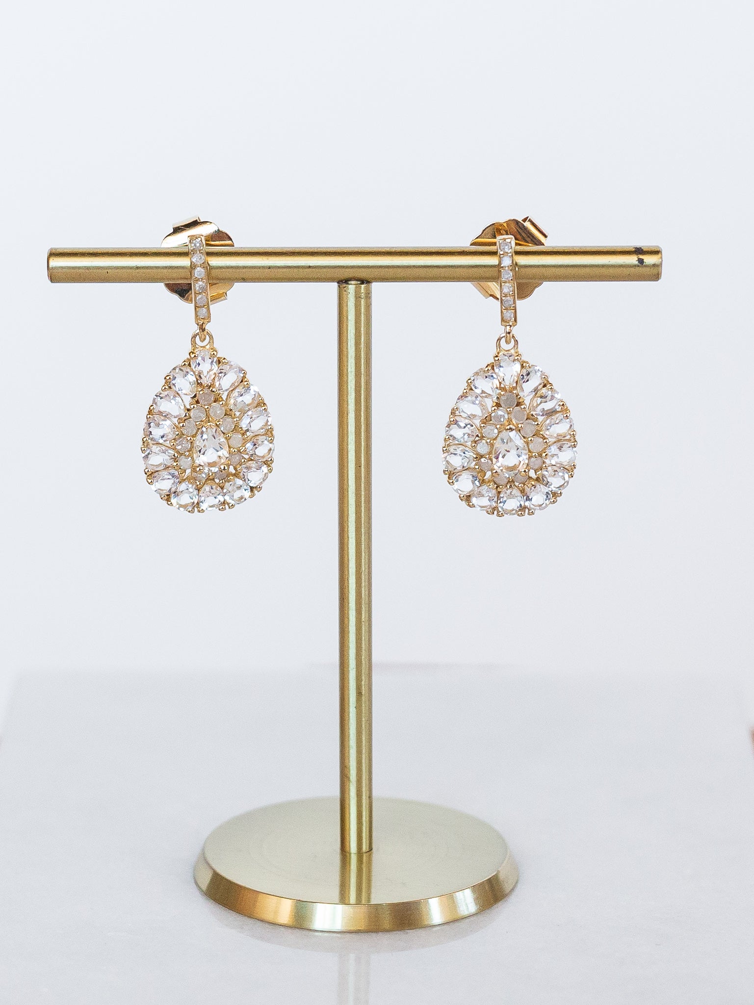 White Topaz Small Drop Earrings (y9940b)