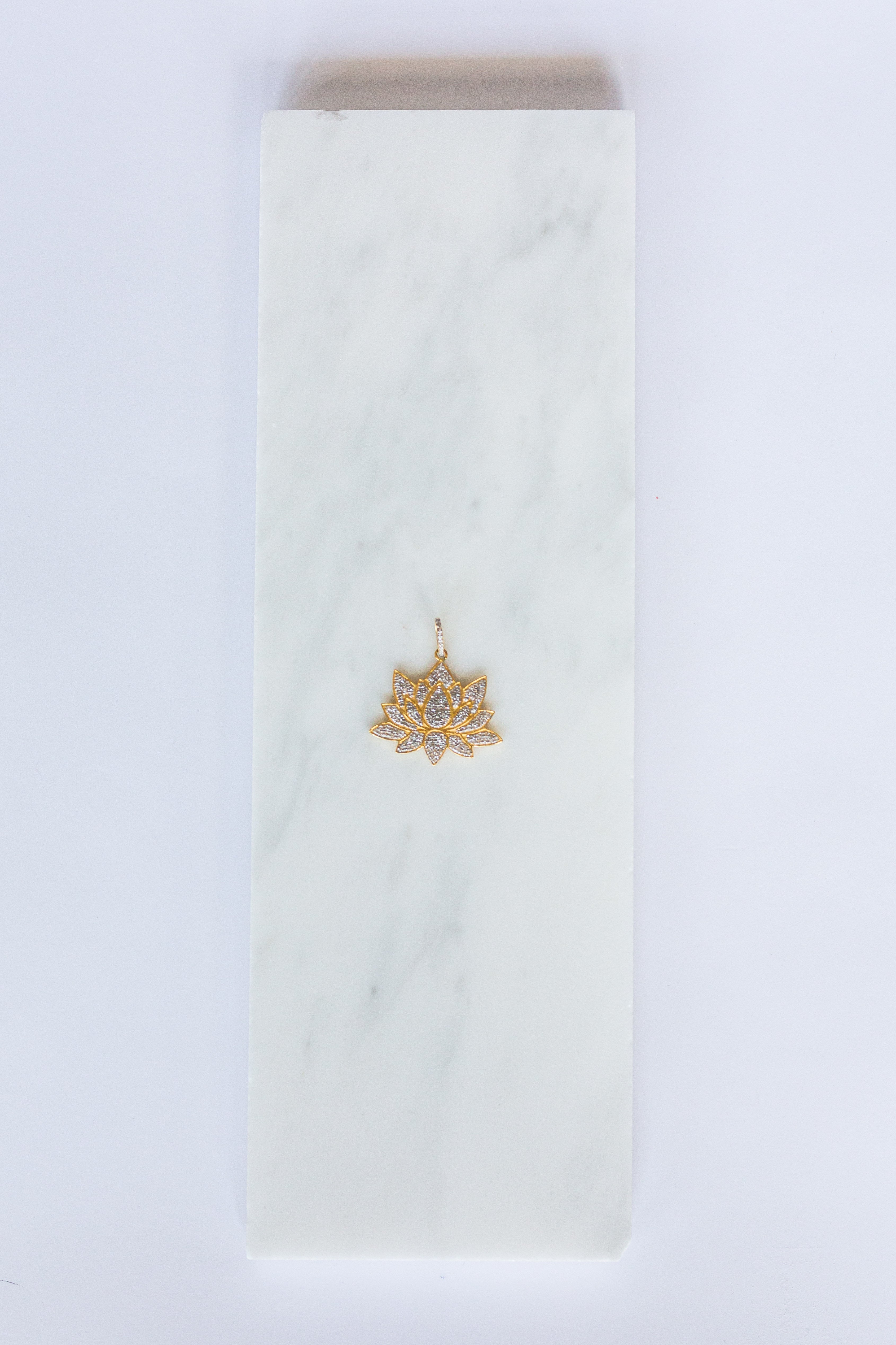 Pave Diamond Lotus Flower Pendant (y9813)