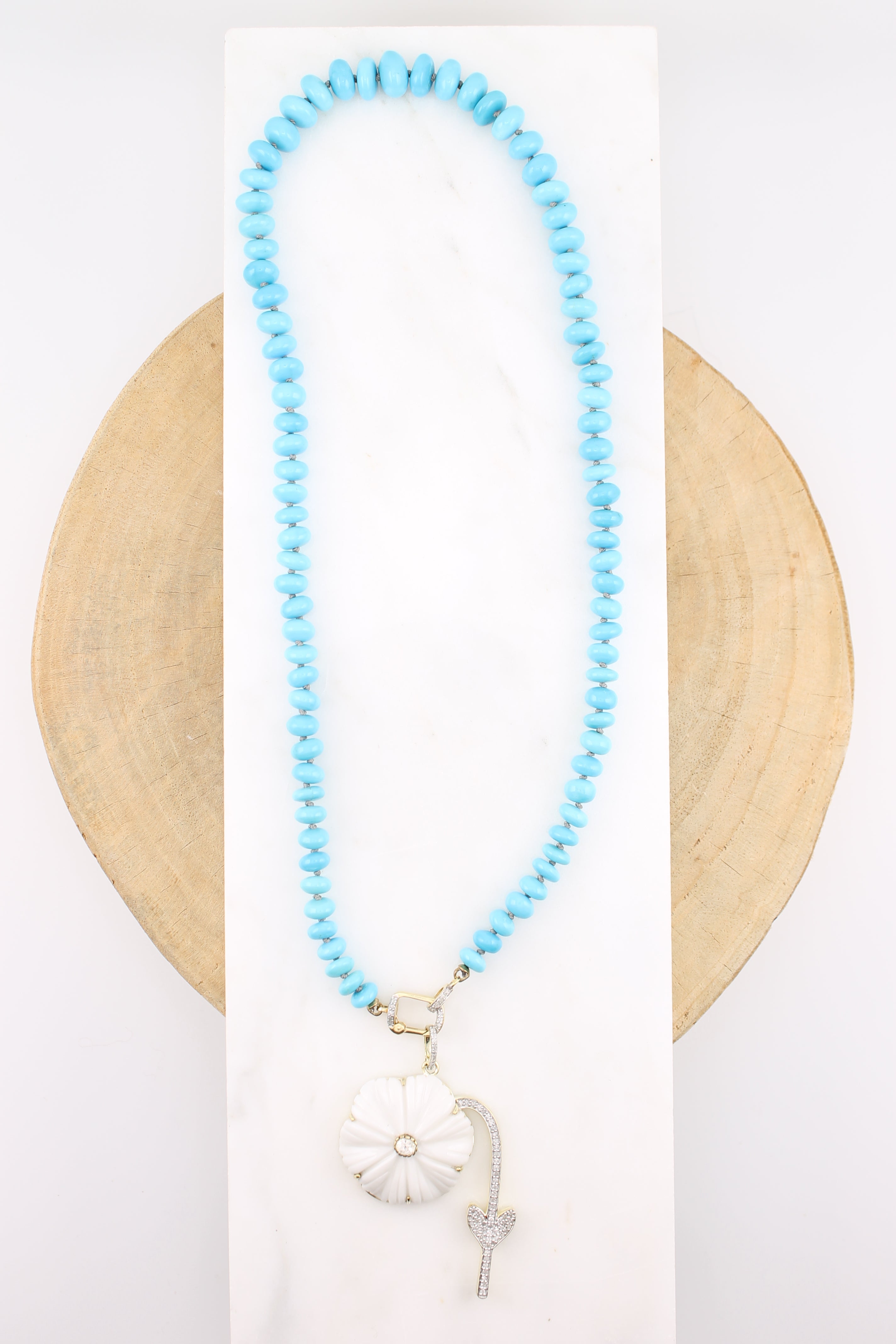 White Agate Flower Droop Pendant (y10933B)