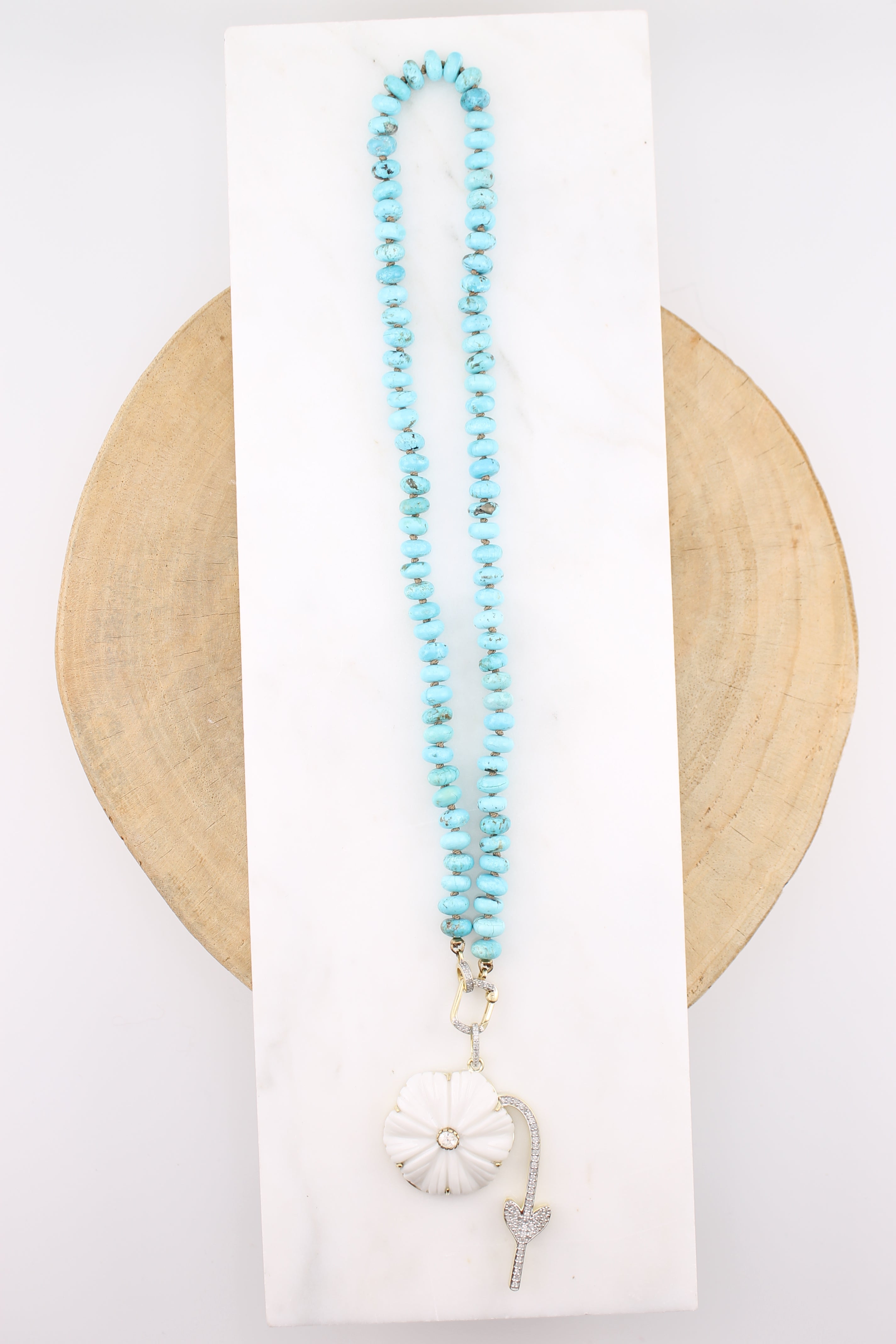 White Agate Flower Droop Pendant (y10933B)