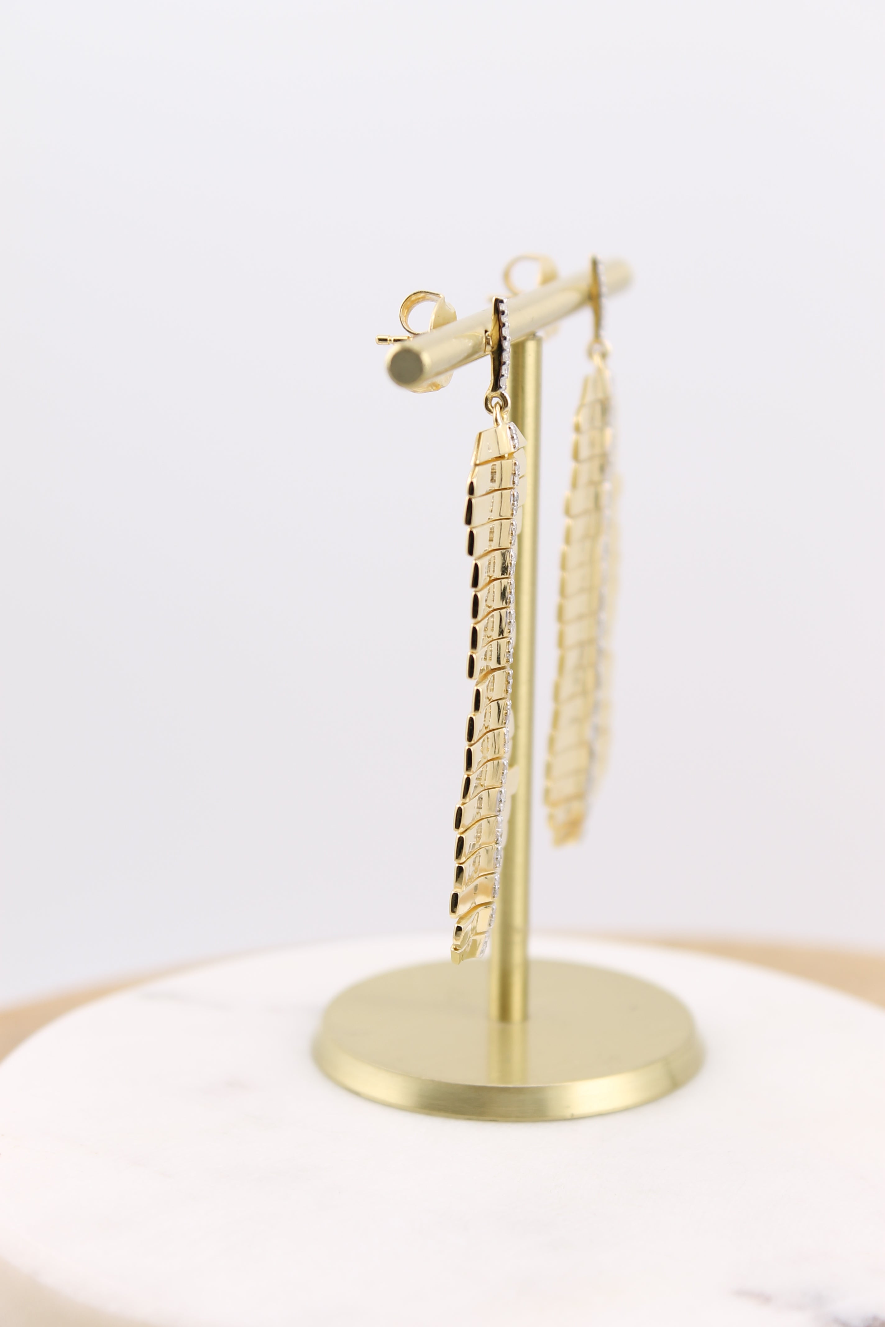 Gold Geometric Feather Earrings (y10960B)