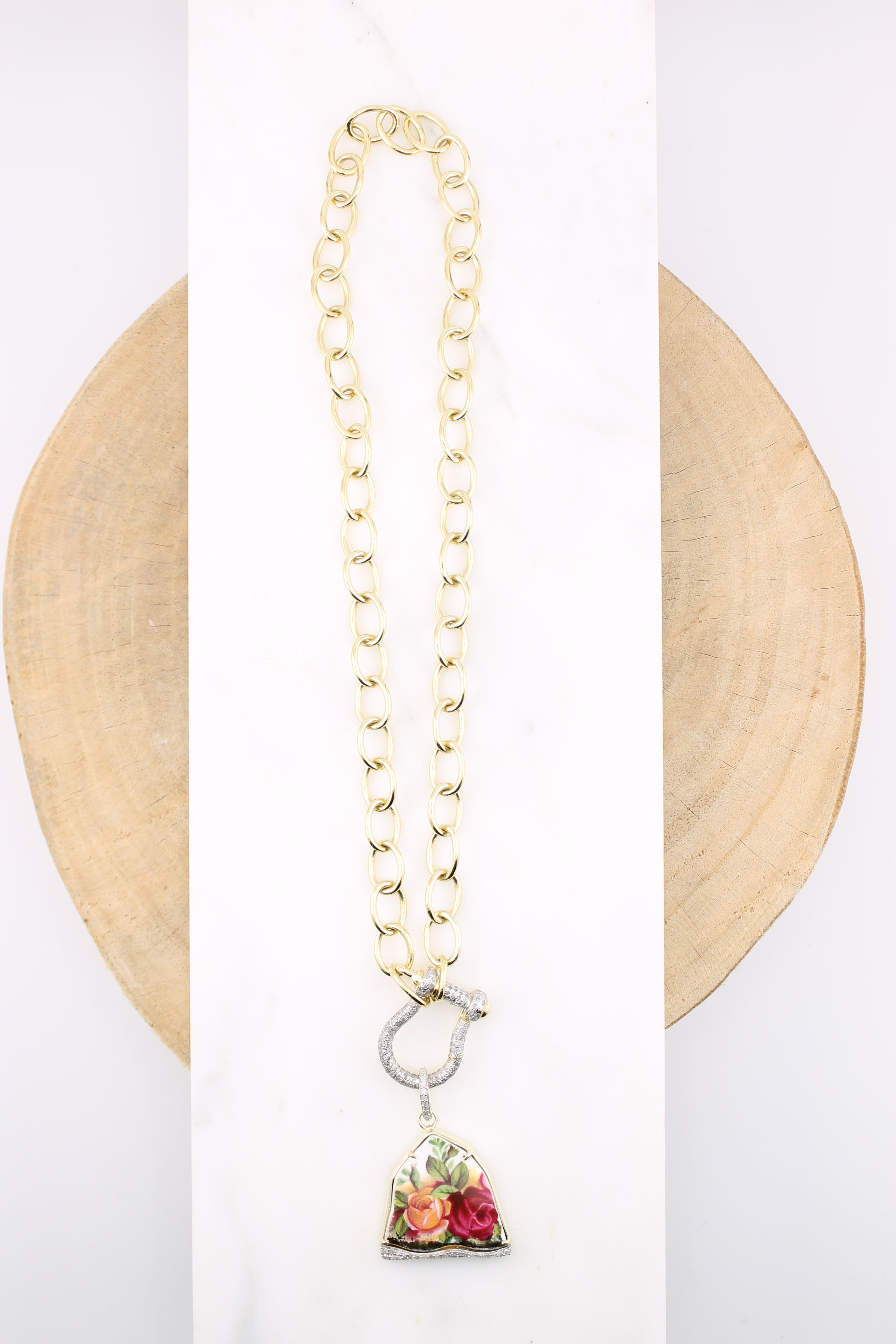 Bulgarian Porcelain Rose Plate Pendant (y10958B)