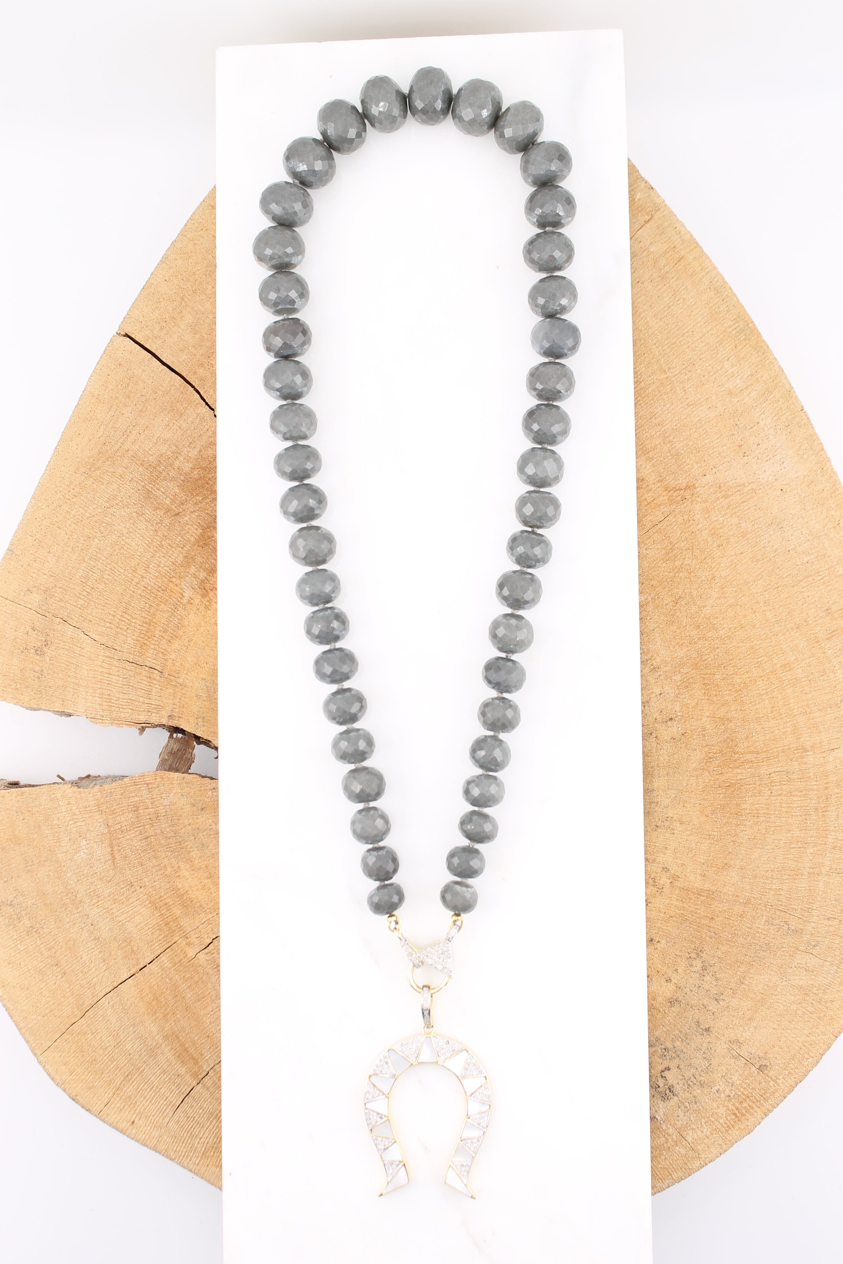 18.5" Grey Moonstone Necklace (y107201B)