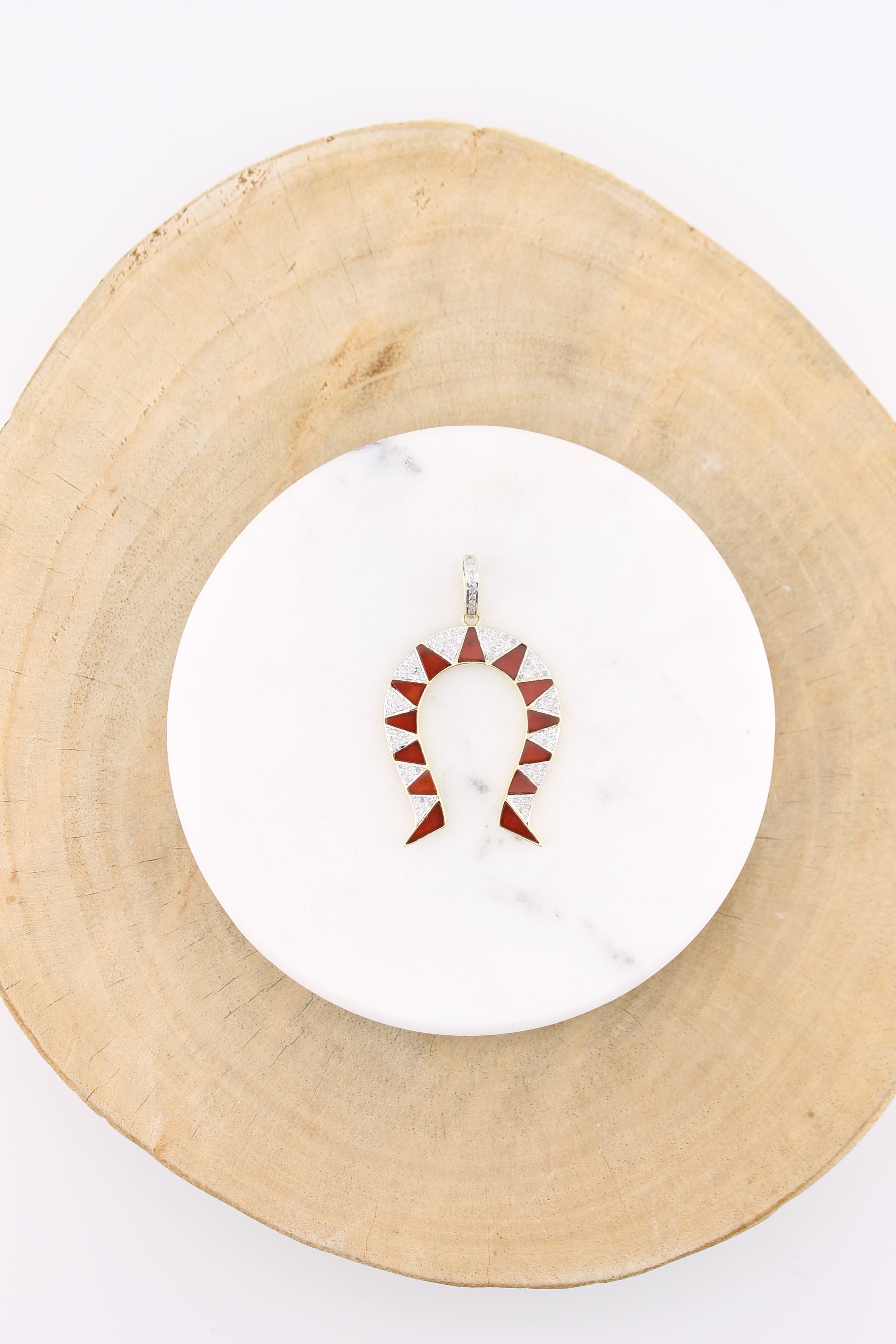 Carnelian & Diamond Horseshoe Pendant (y10289B)