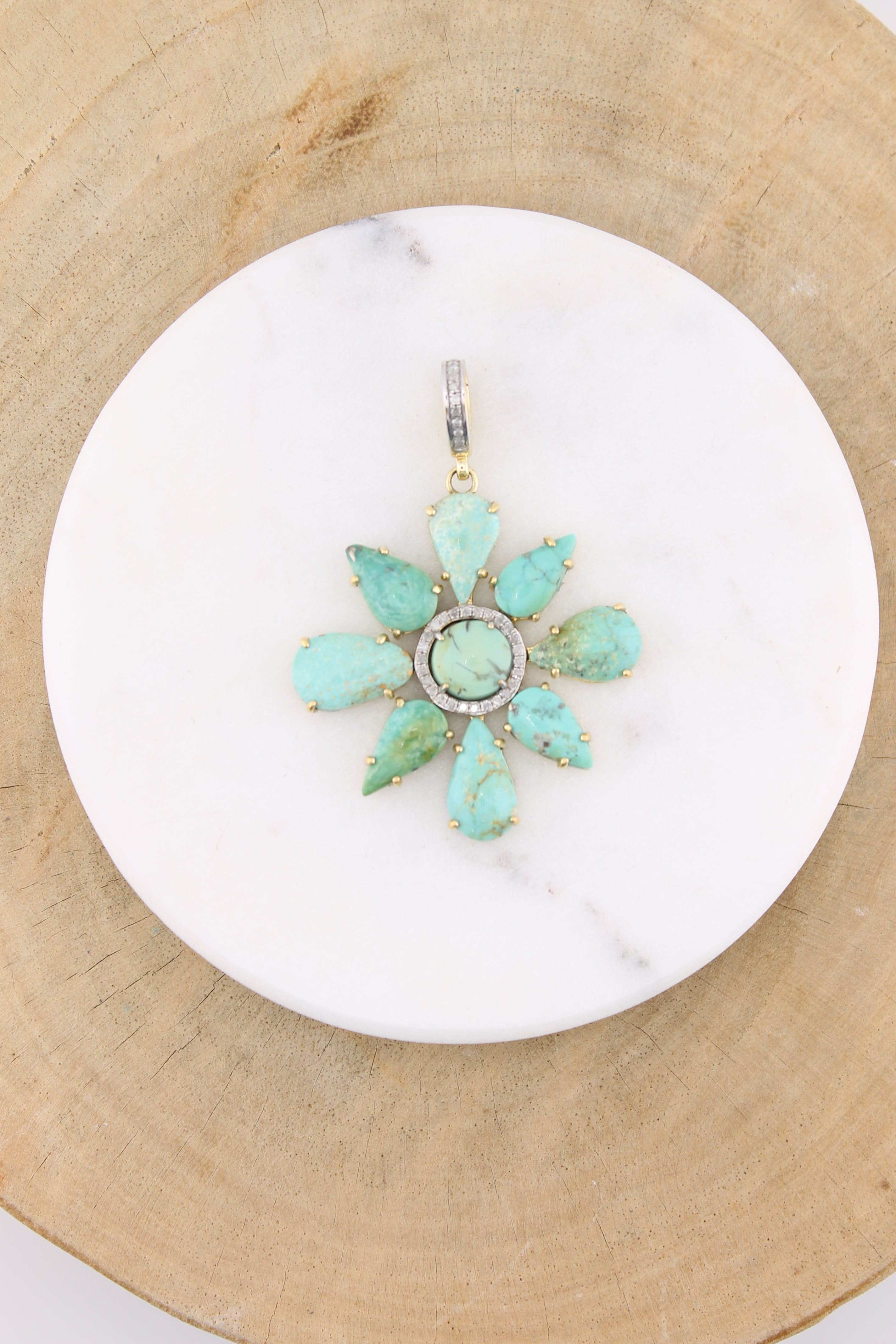 Medium Turquoise Flower Pendant (y10281B)
