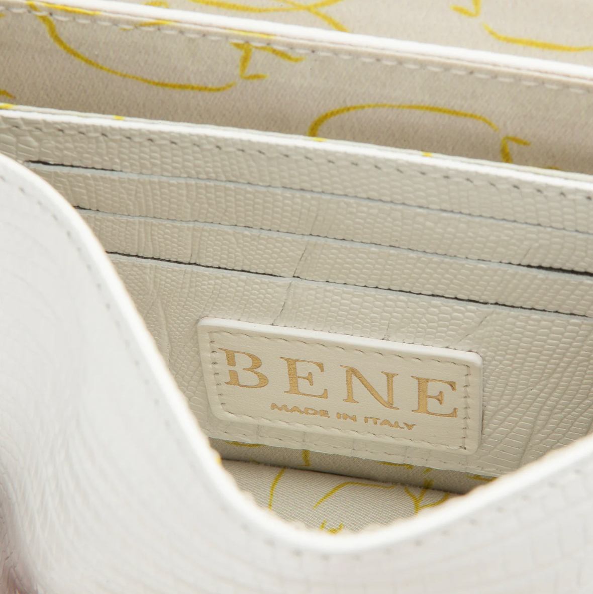 Samuel Stadium- White Lizard