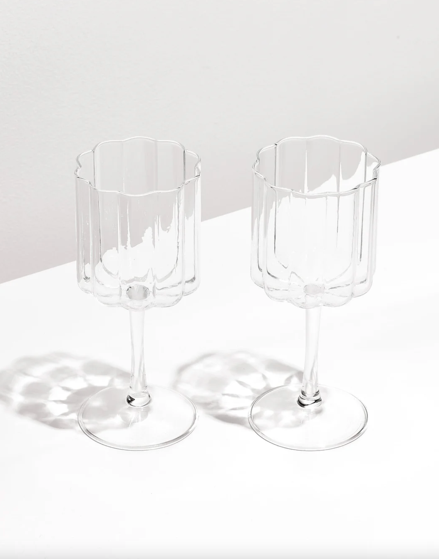 Wave Wine Glass - Set of 2 - Clear