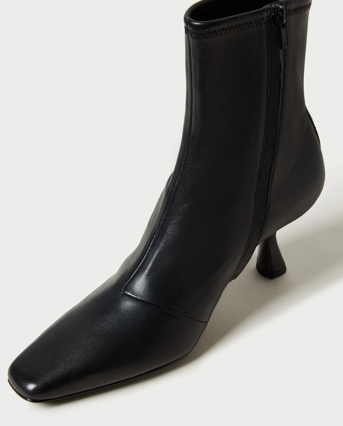 Thandy Curved Heel Boot - Black