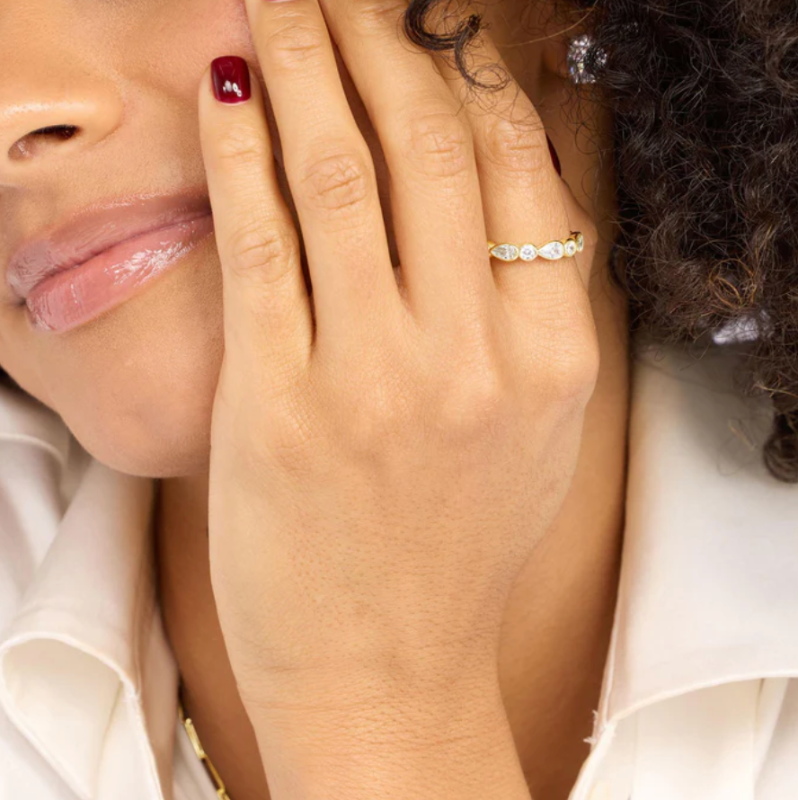 Isla Ring - Gold/White Diamondette