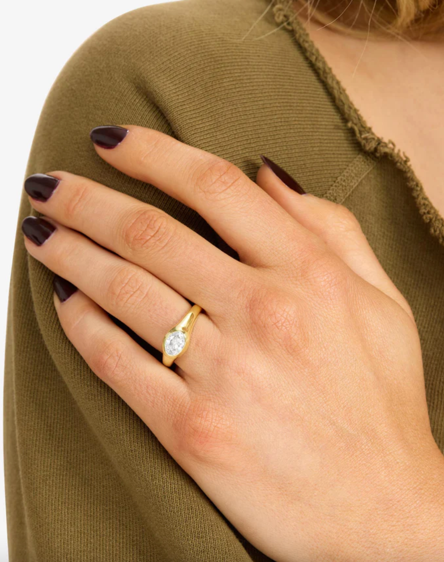 She's a Boss Signet Ring - Gold