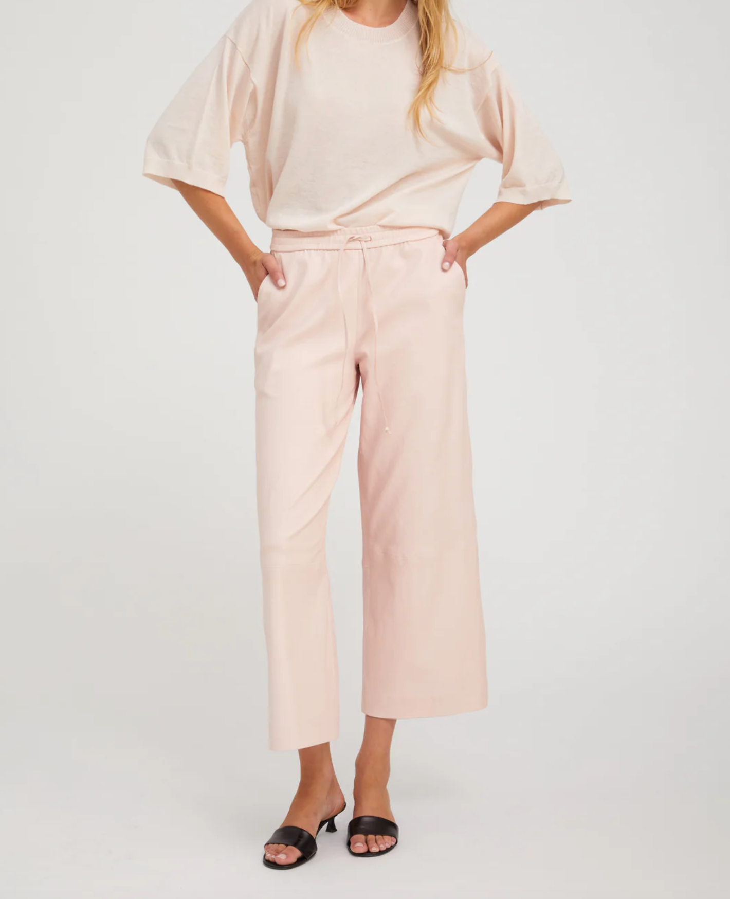 Cropped Baggy Pants - Ballet