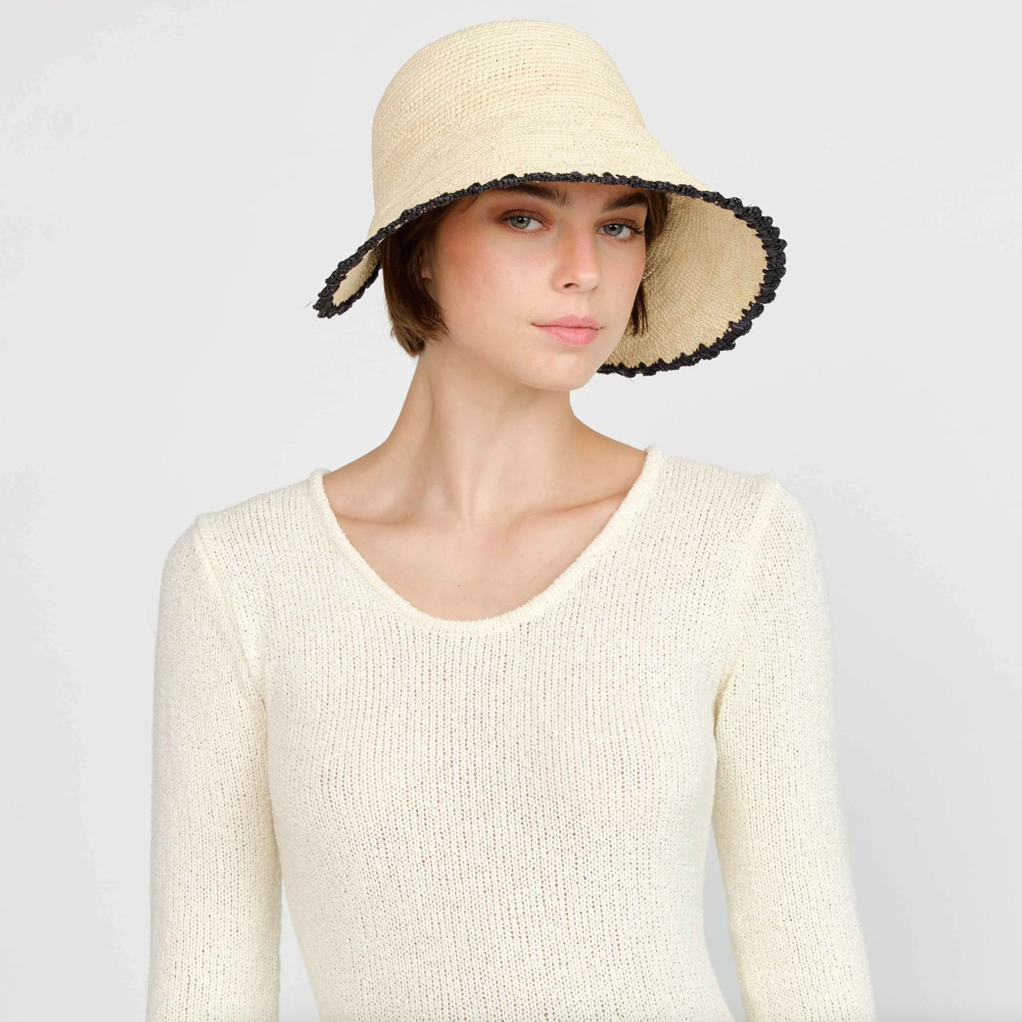 Shell Crochet Bucket Bonnet - Natural/Black