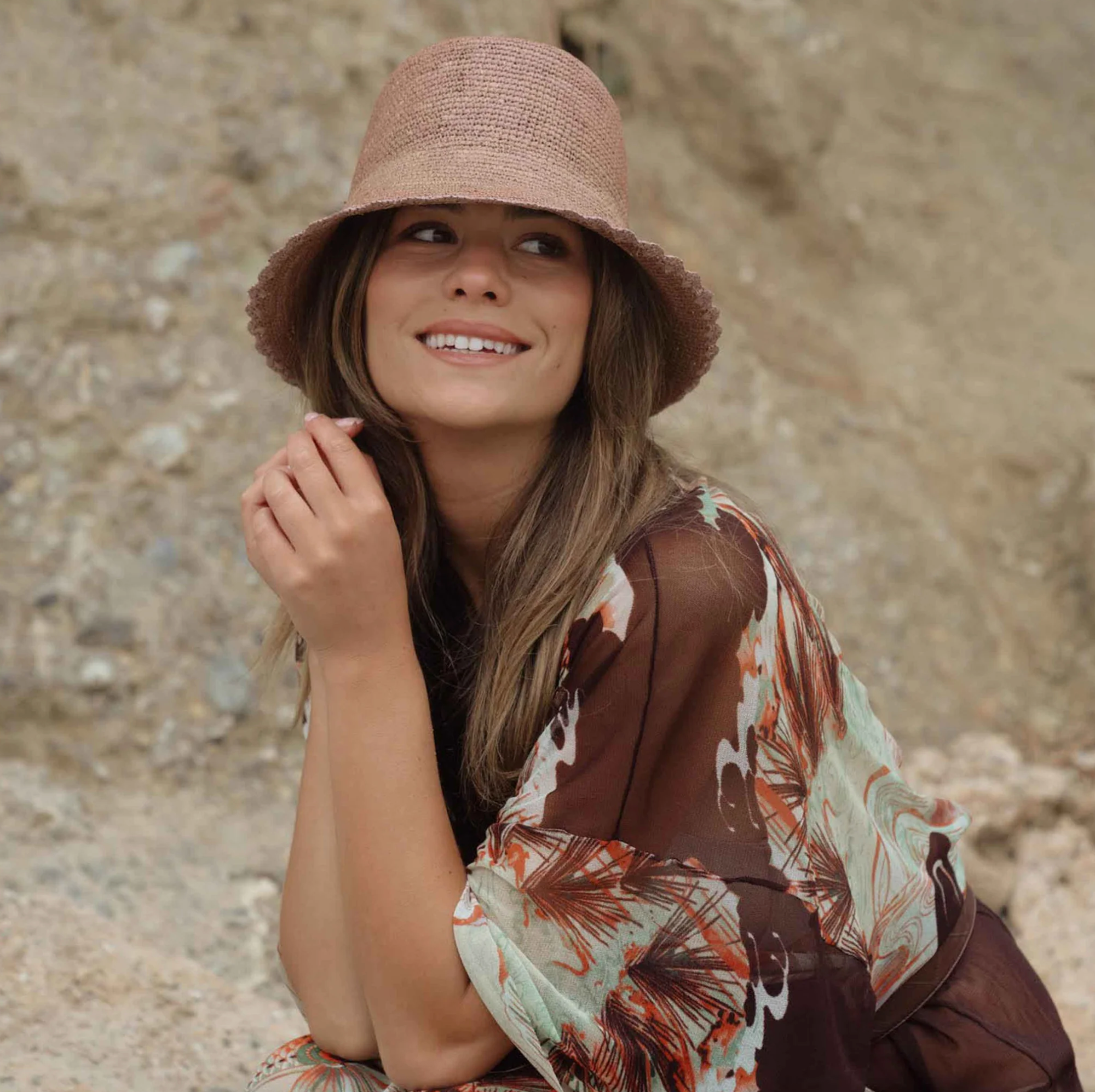 Shell Crochet Bucket - Hazelnut/Dusty Pink