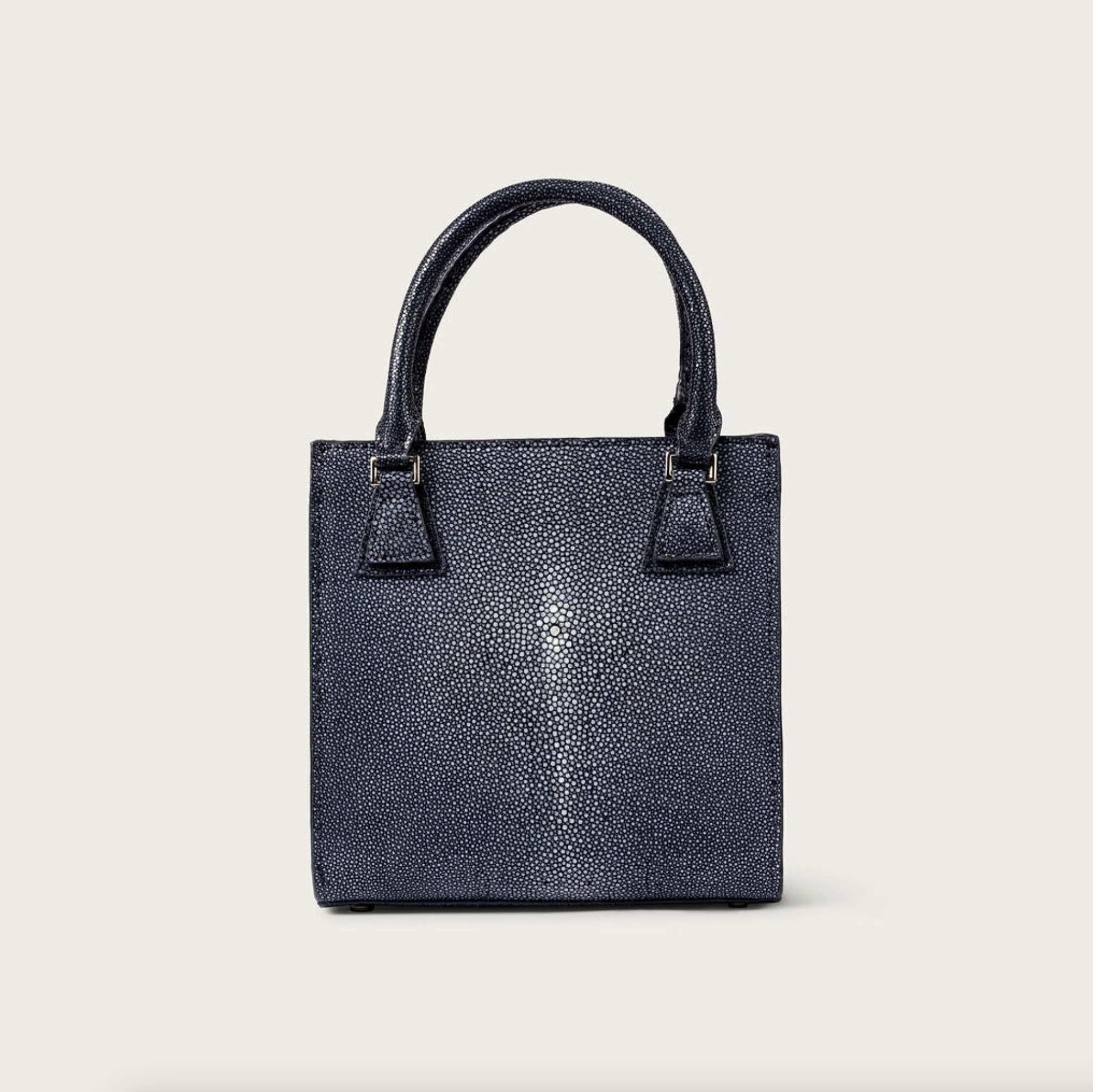 Tessa Stingray Black Caviar